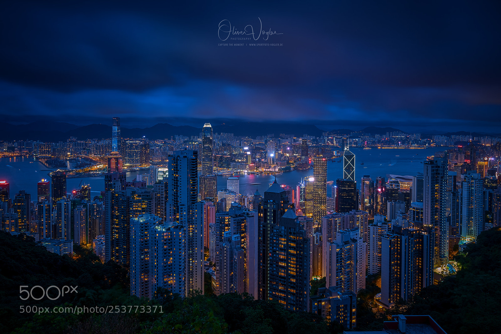 Leica SL (Typ 601) sample photo. Hongkong@night photography