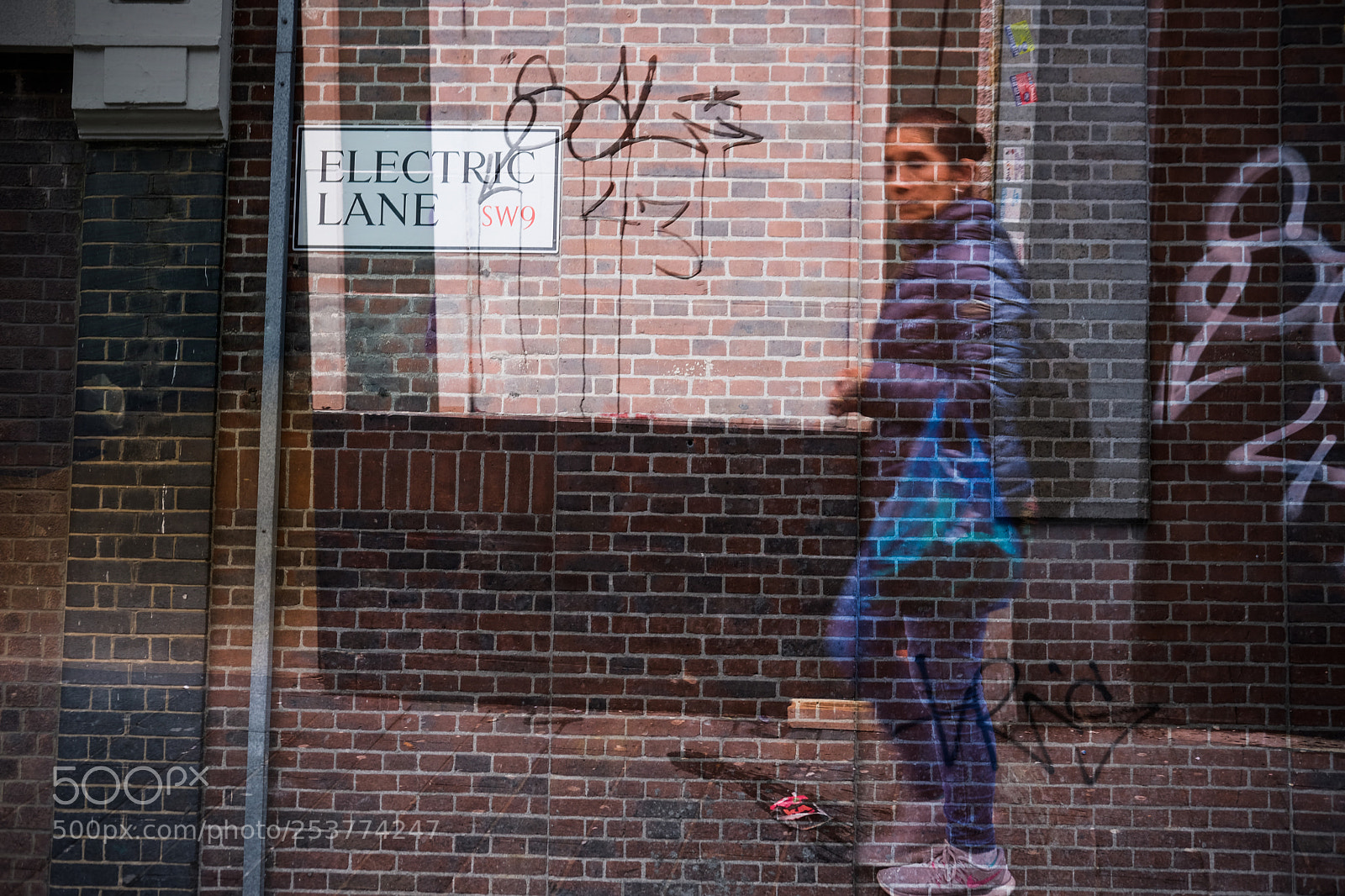 Fujifilm X-Pro2 sample photo. Electric lane photography