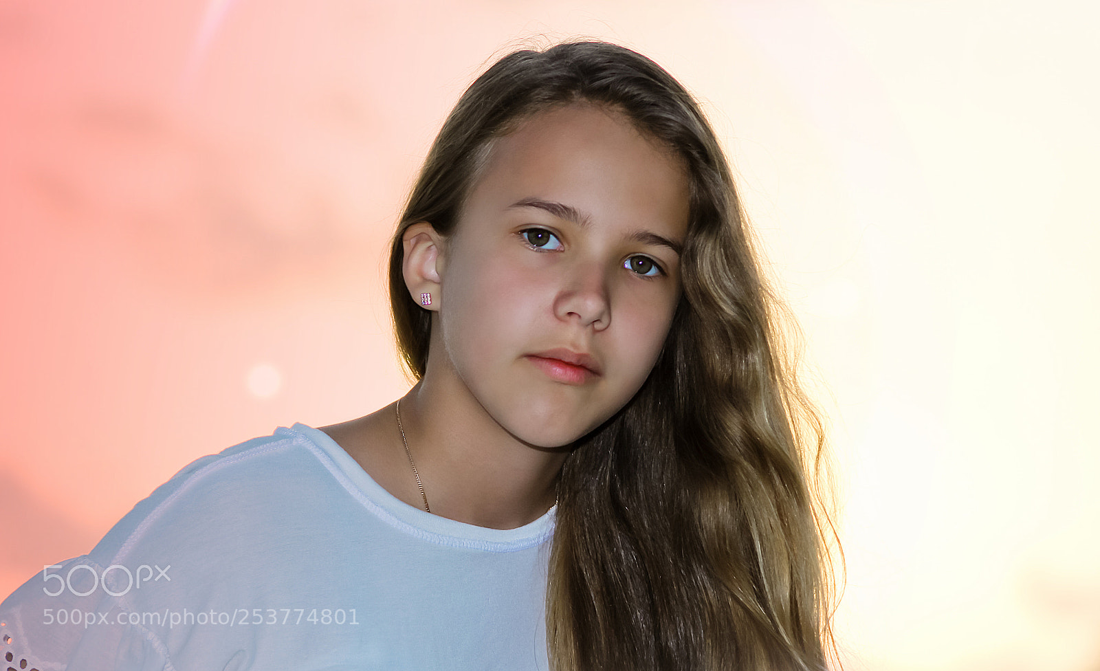 Canon EOS 1300D (EOS Rebel T6 / EOS Kiss X80) sample photo. Young model posing to photography