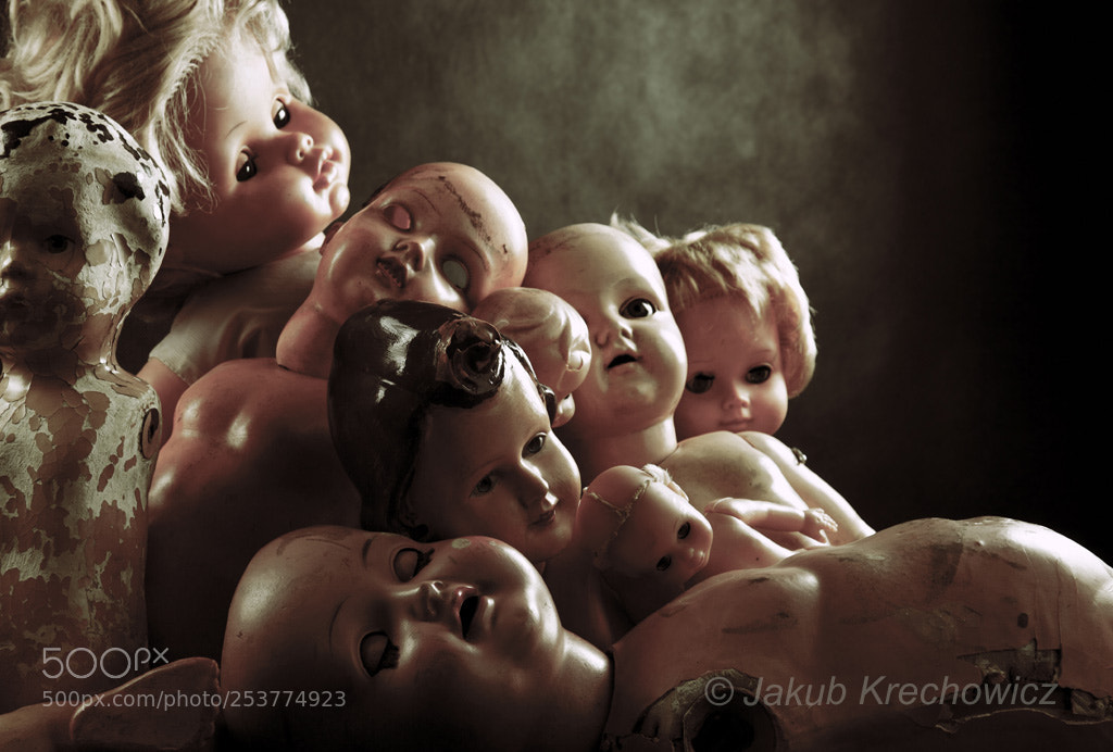 Canon EOS 5D Mark II sample photo. Creepy dolls photography