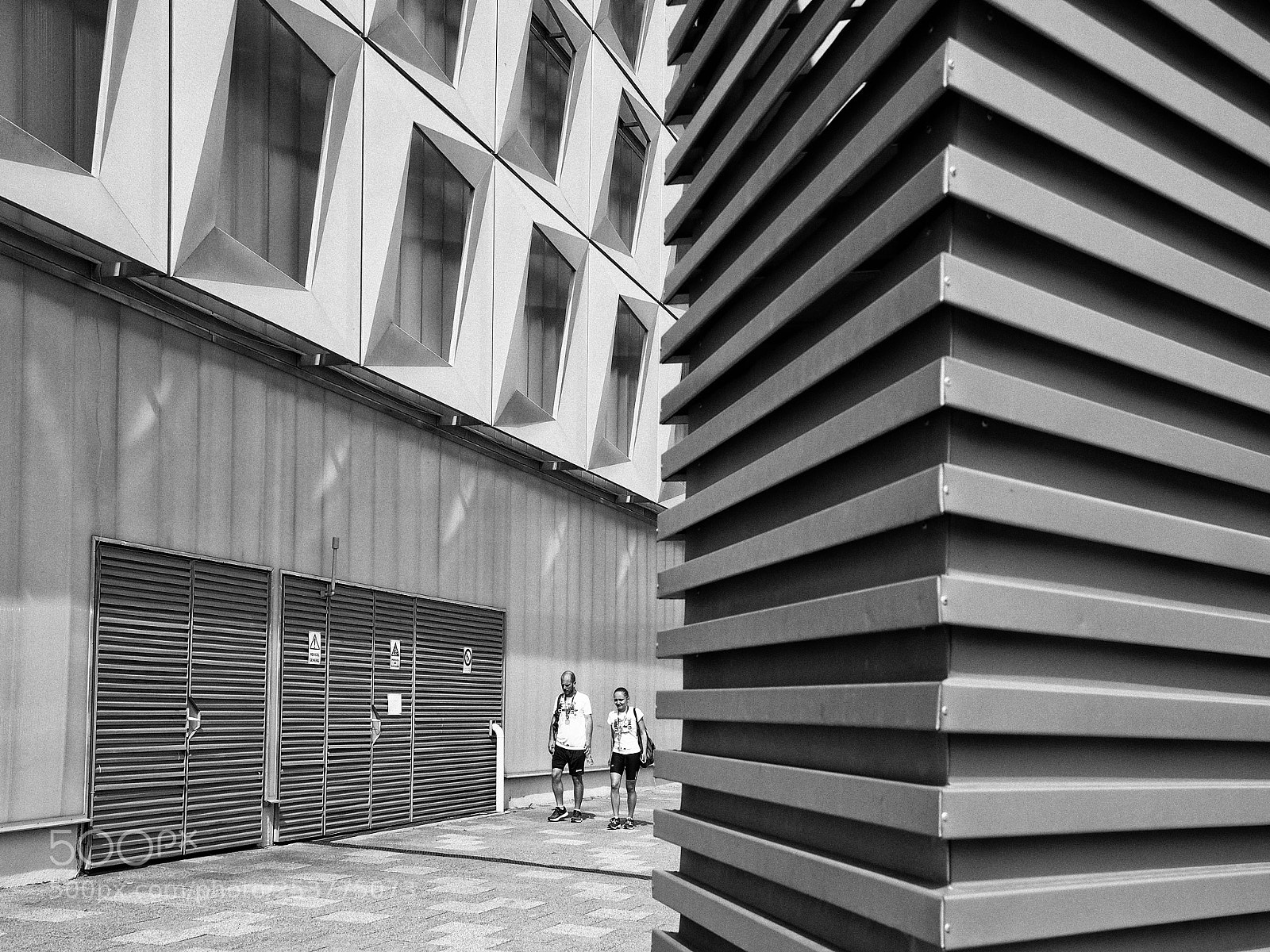 Olympus OM-D E-M10 sample photo. Between the lines photography