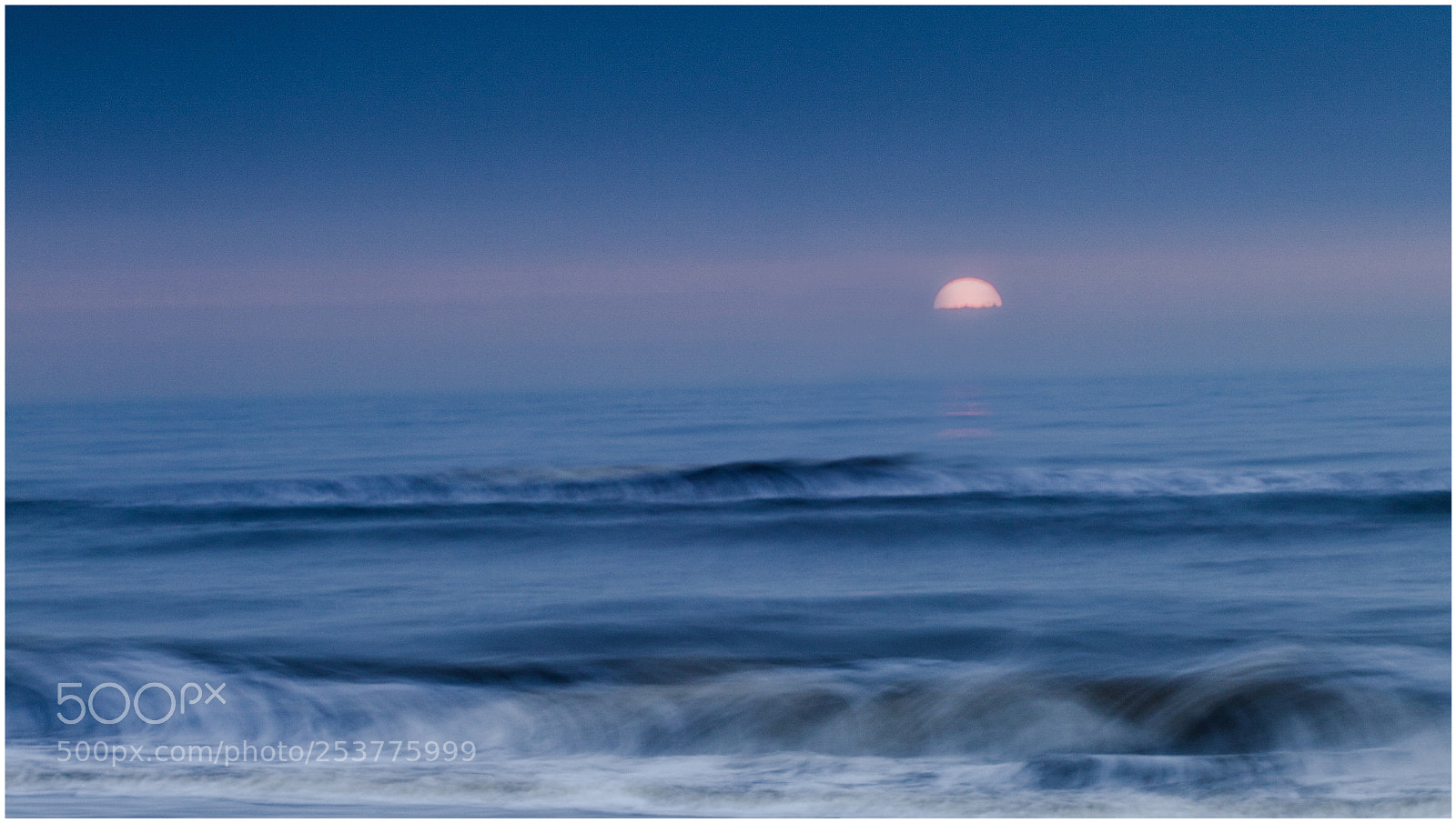 Canon EOS 5D Mark II sample photo. Rolling sun photography