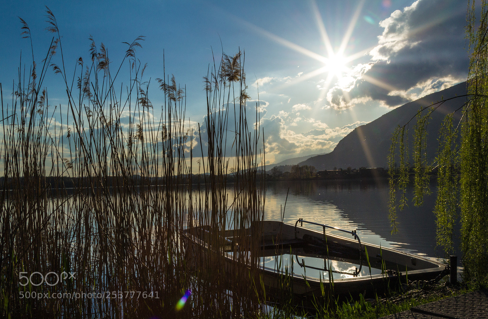 Canon EOS 1200D (EOS Rebel T5 / EOS Kiss X70 / EOS Hi) sample photo. Tramonto al lago photography