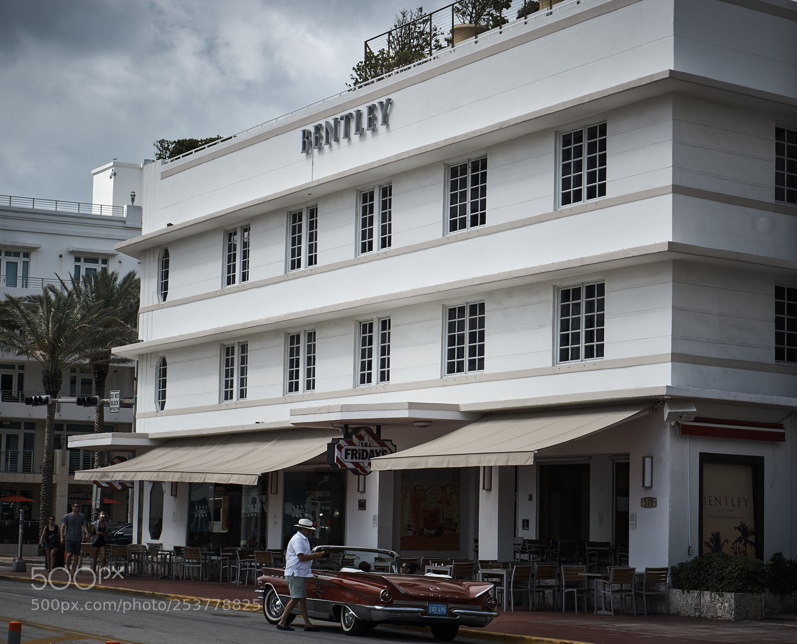 Sony a6000 sample photo. Bentley hotel - south photography