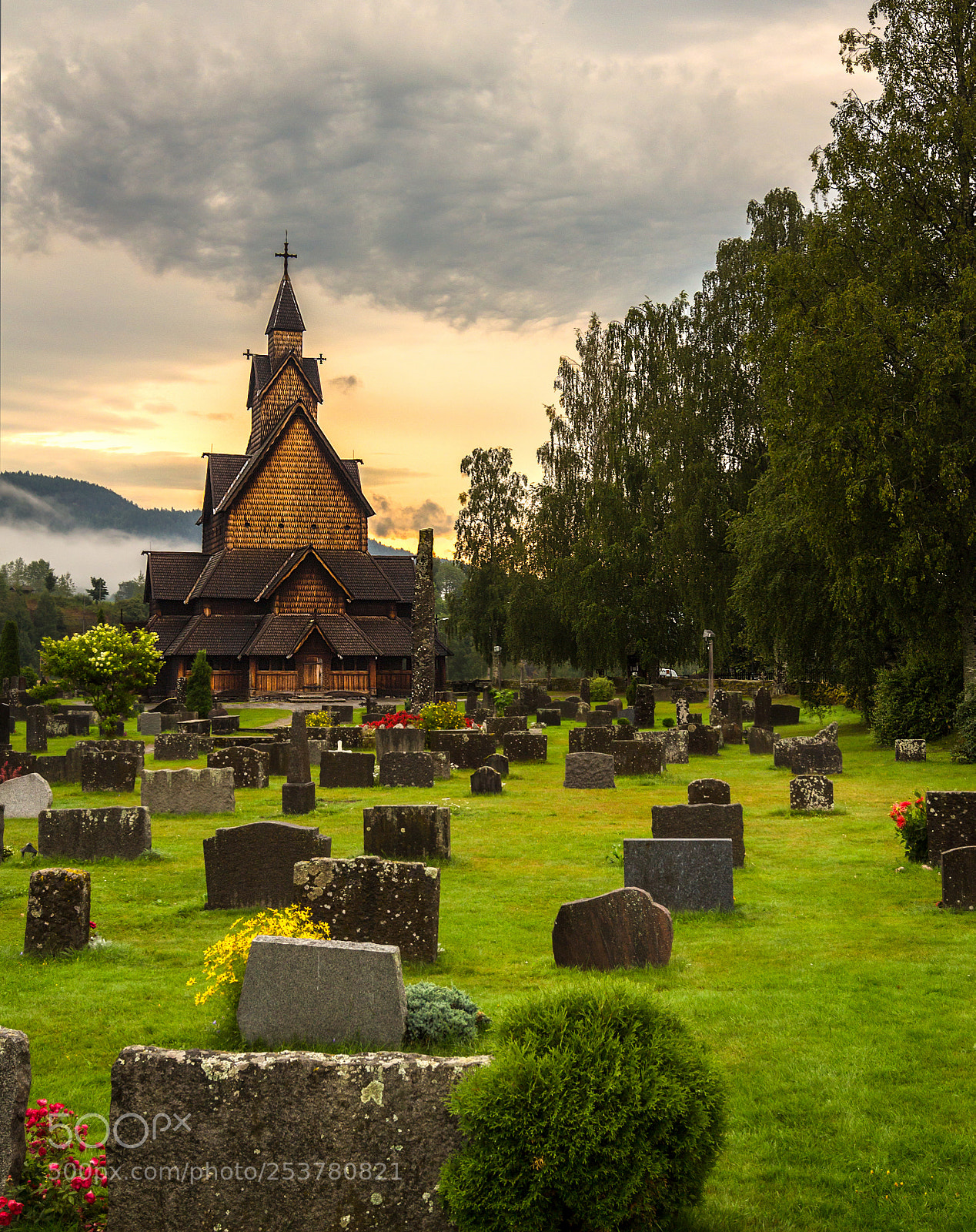 Canon EOS 650D (EOS Rebel T4i / EOS Kiss X6i) sample photo. Heddal stavkirke photography