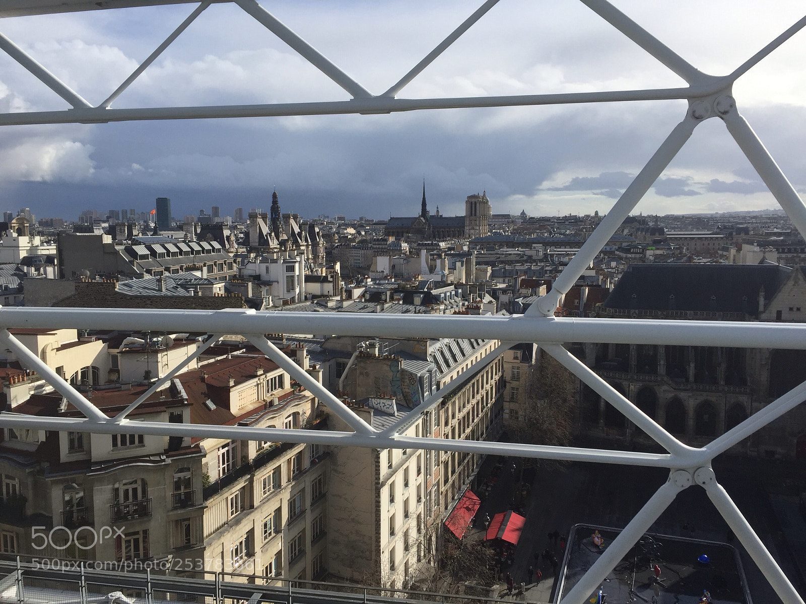 Apple iPhone 6 sample photo. Paris. photography