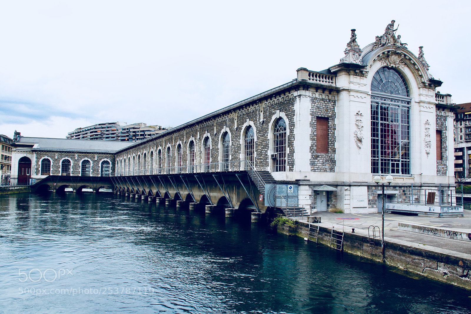 Canon EOS 7D Mark II sample photo. Force motrice 
genève  photography