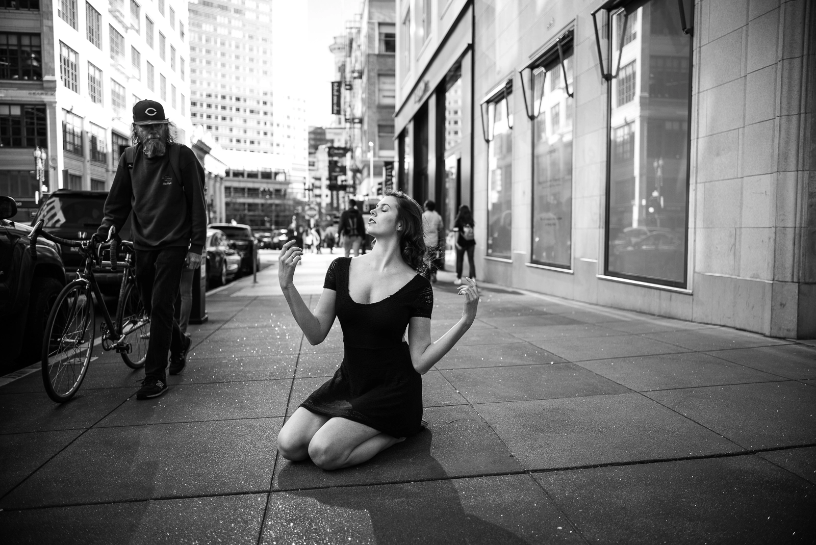 Leica M Monochrom (Typ 246) sample photo. The ballerina and the bicyclist photography