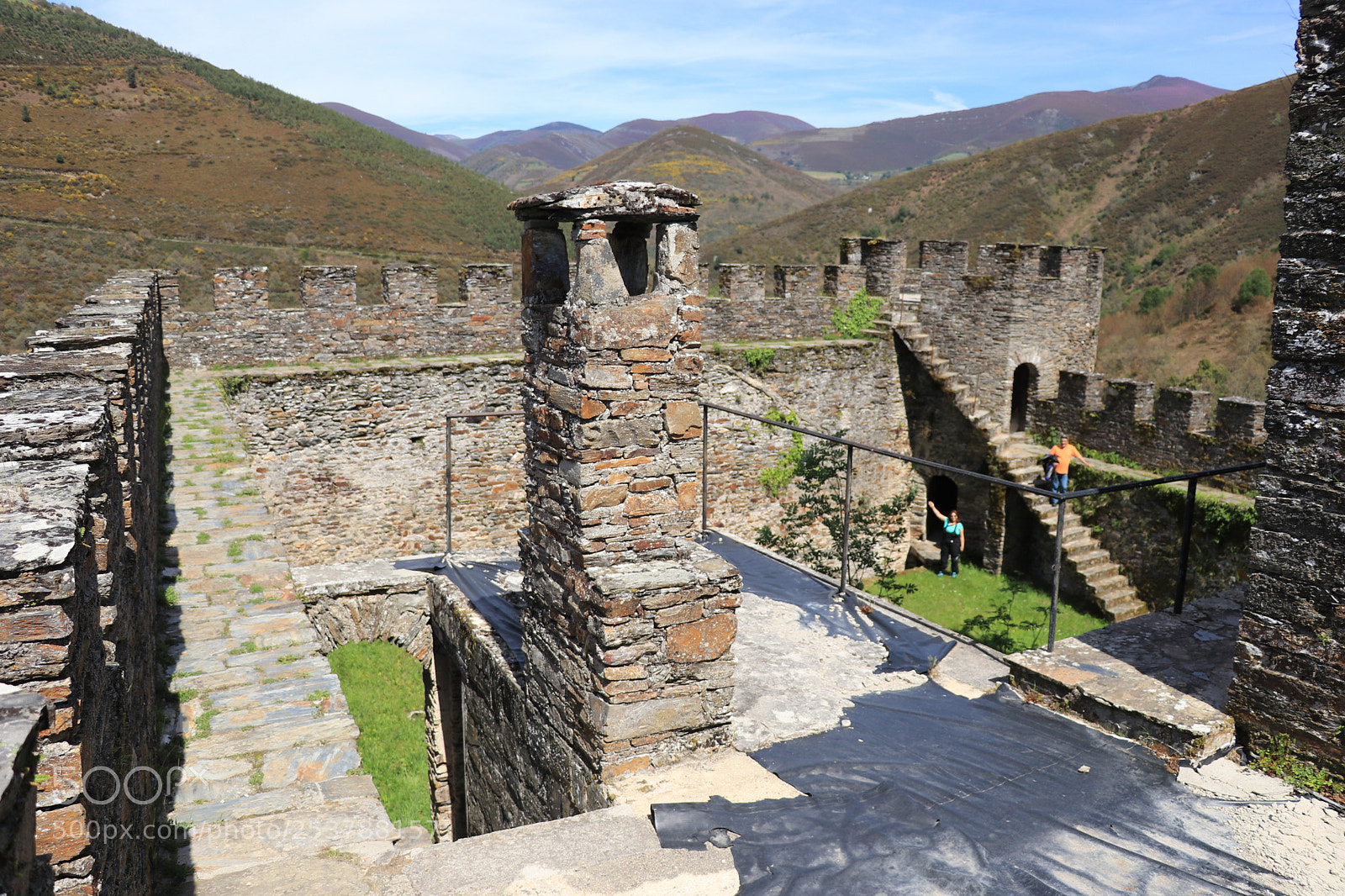 Canon EOS 80D sample photo. Castillo de doiras lu photography