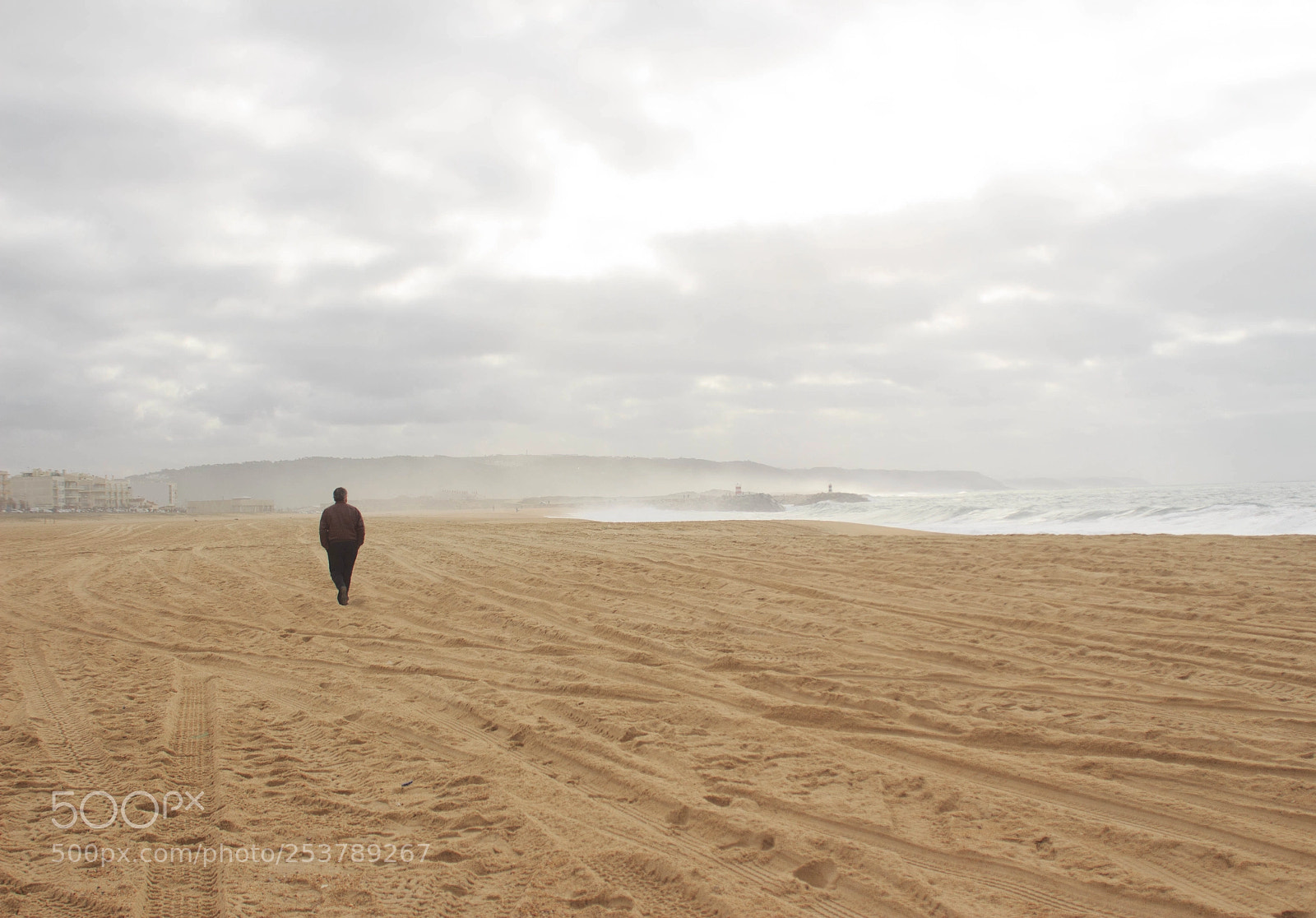 Canon EOS 650D (EOS Rebel T4i / EOS Kiss X6i) sample photo. I walk alone photography