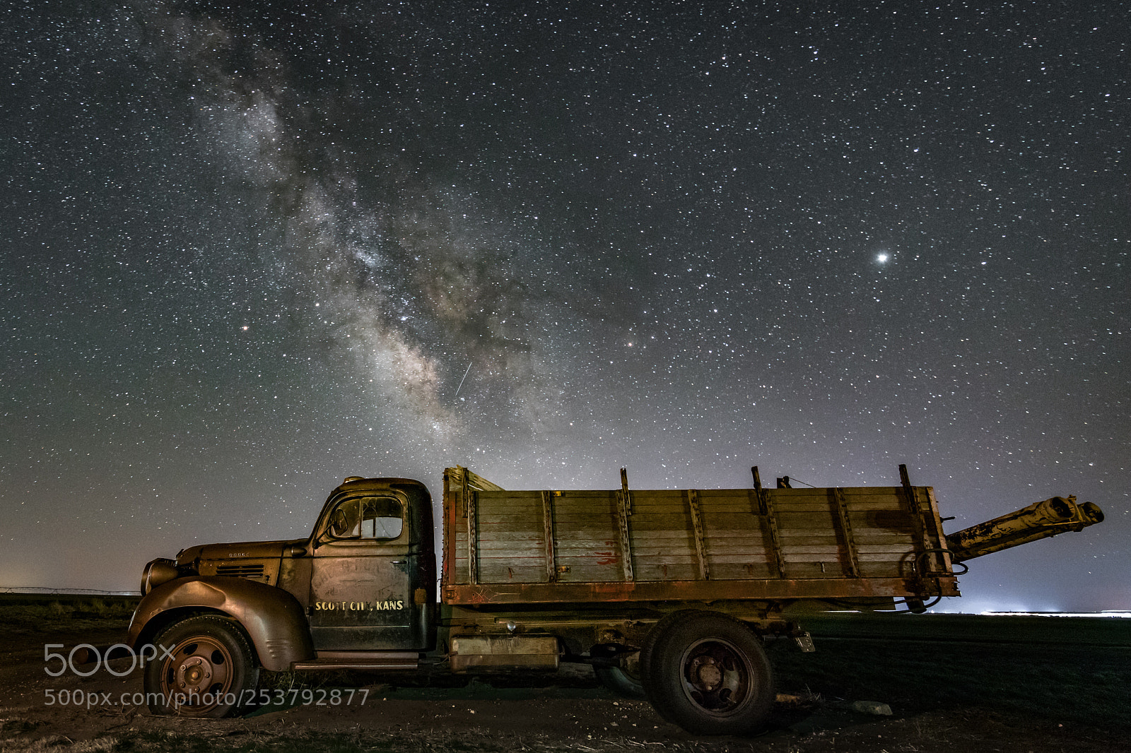 Canon EOS 5D Mark IV sample photo. Ol' dodge milky way photography