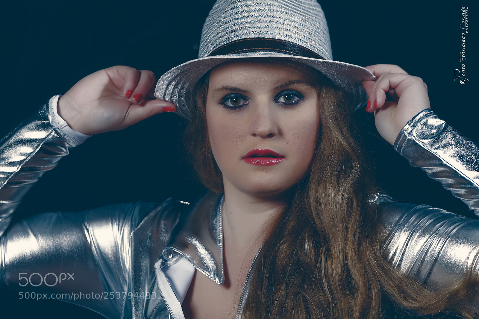 Canon EOS 5D Mark II sample photo. Divina, silver dress photography