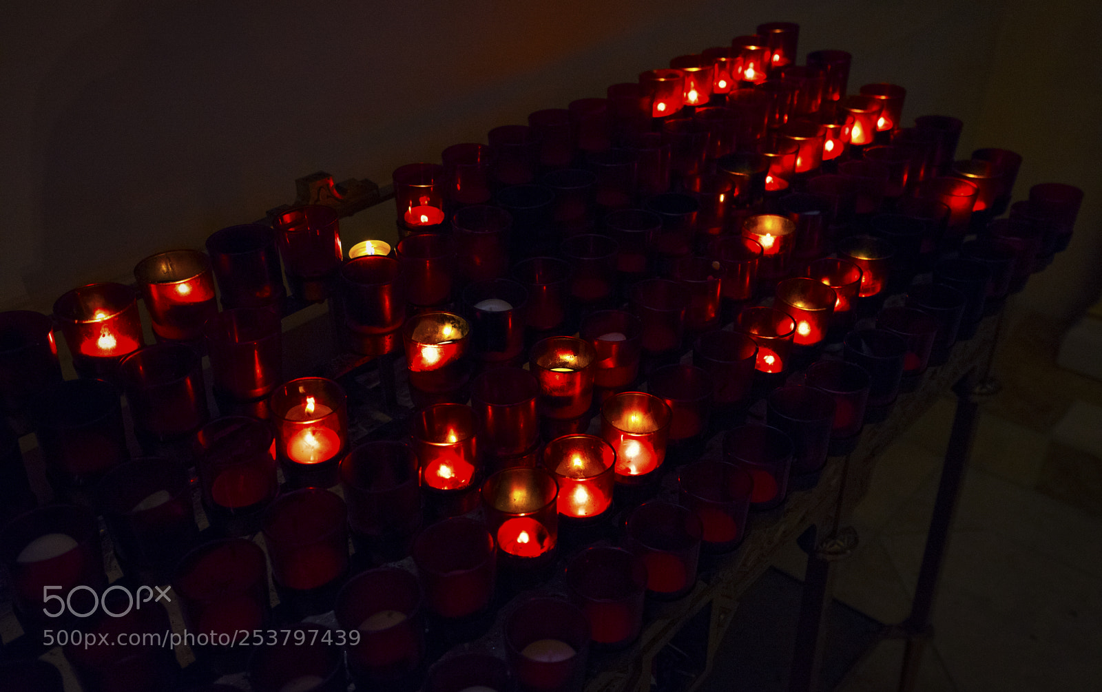 Sony a7 II sample photo. Sony 3784 cathedral candles photography