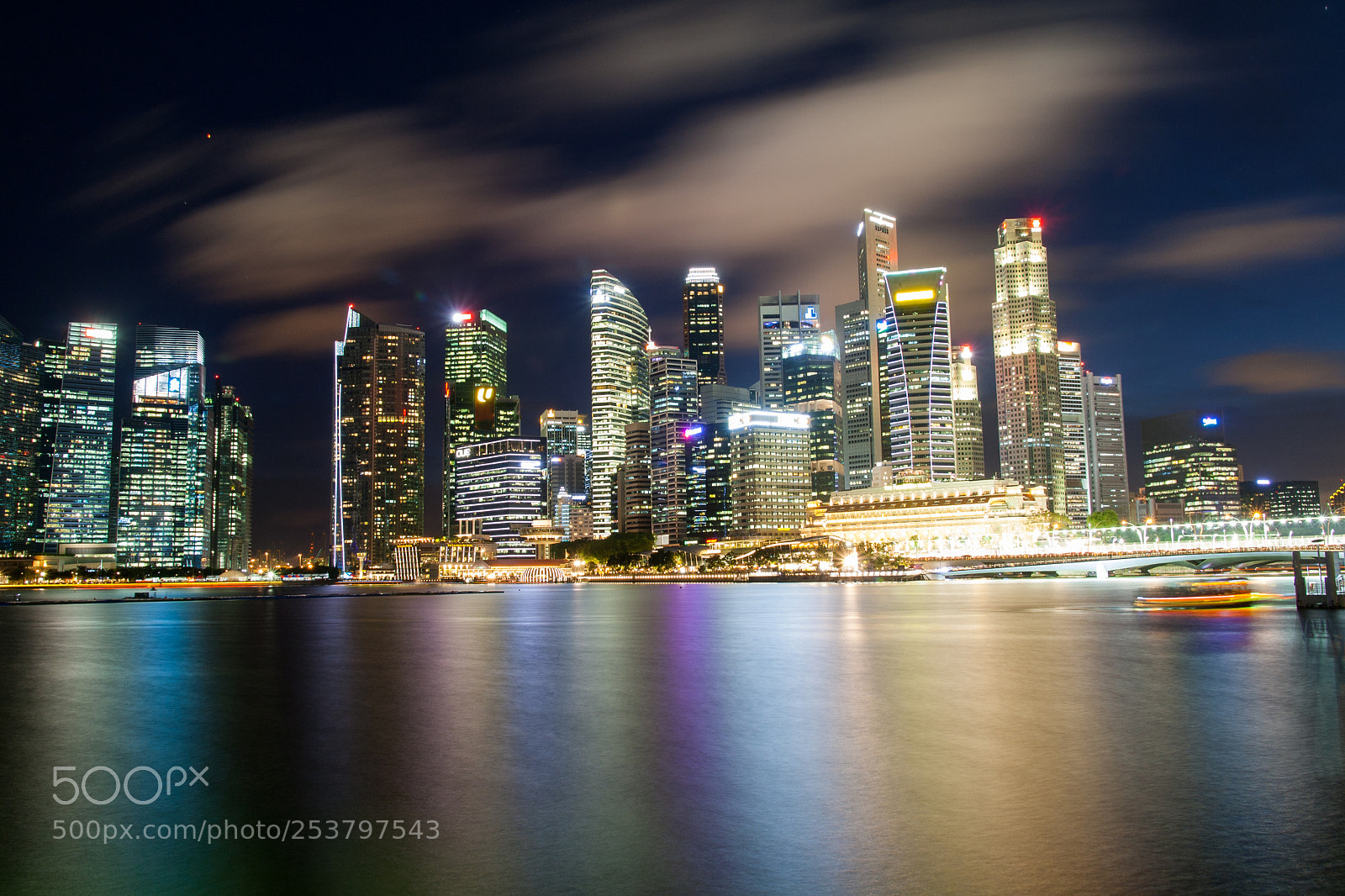 Canon EOS 1000D (EOS Digital Rebel XS / EOS Kiss F) sample photo. Singapore skyline photography
