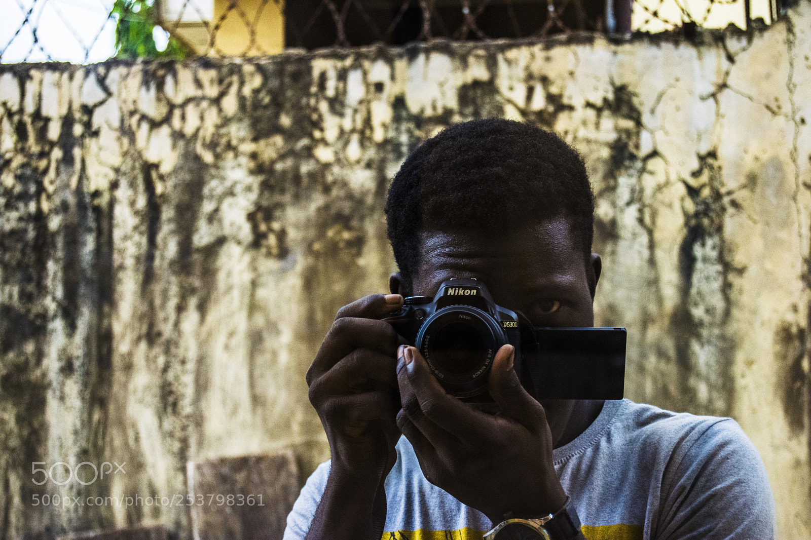 Nikon D5300 sample photo. Guy holding camera photography