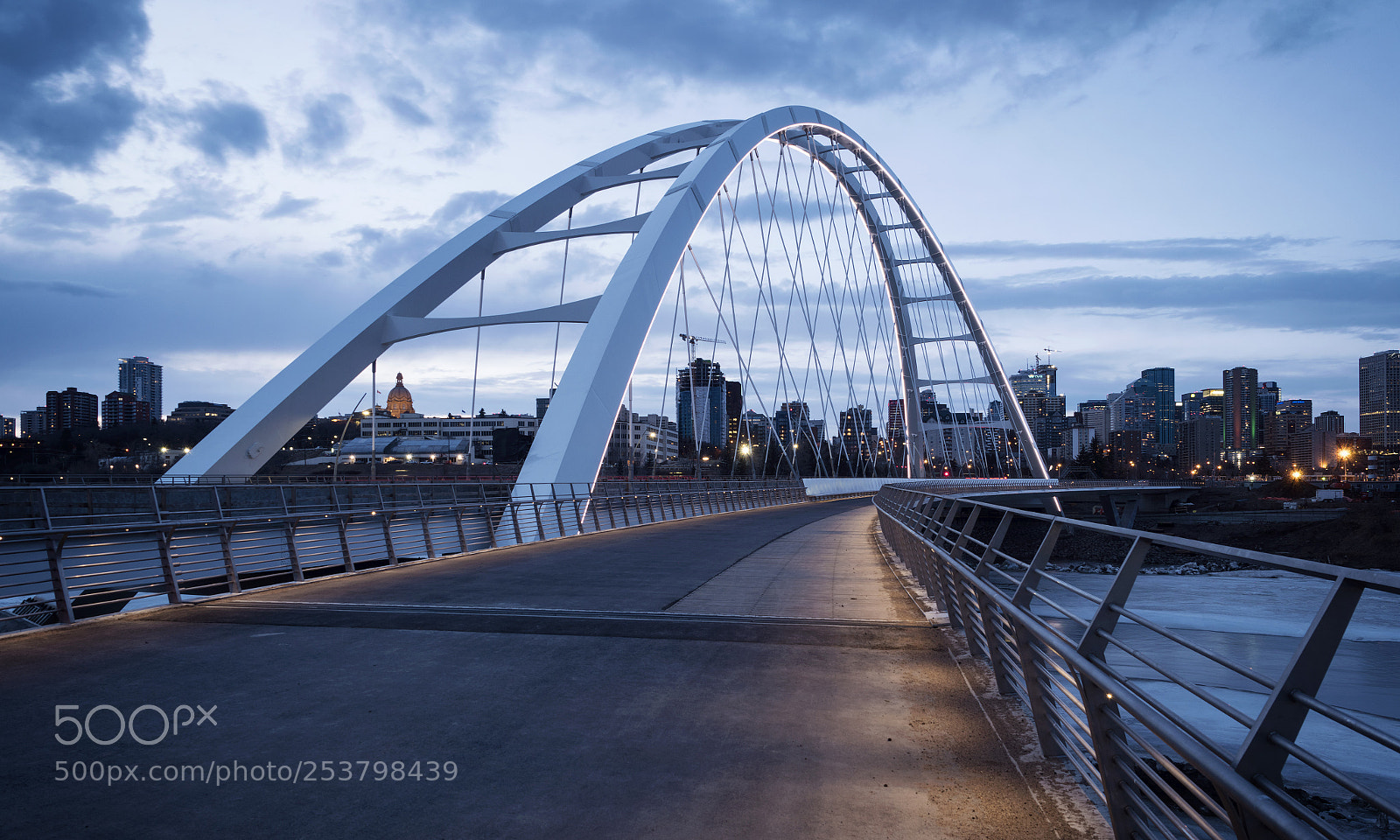 Olympus OM-D E-M1 Mark II sample photo. Walterdale bridge in edmonton photography