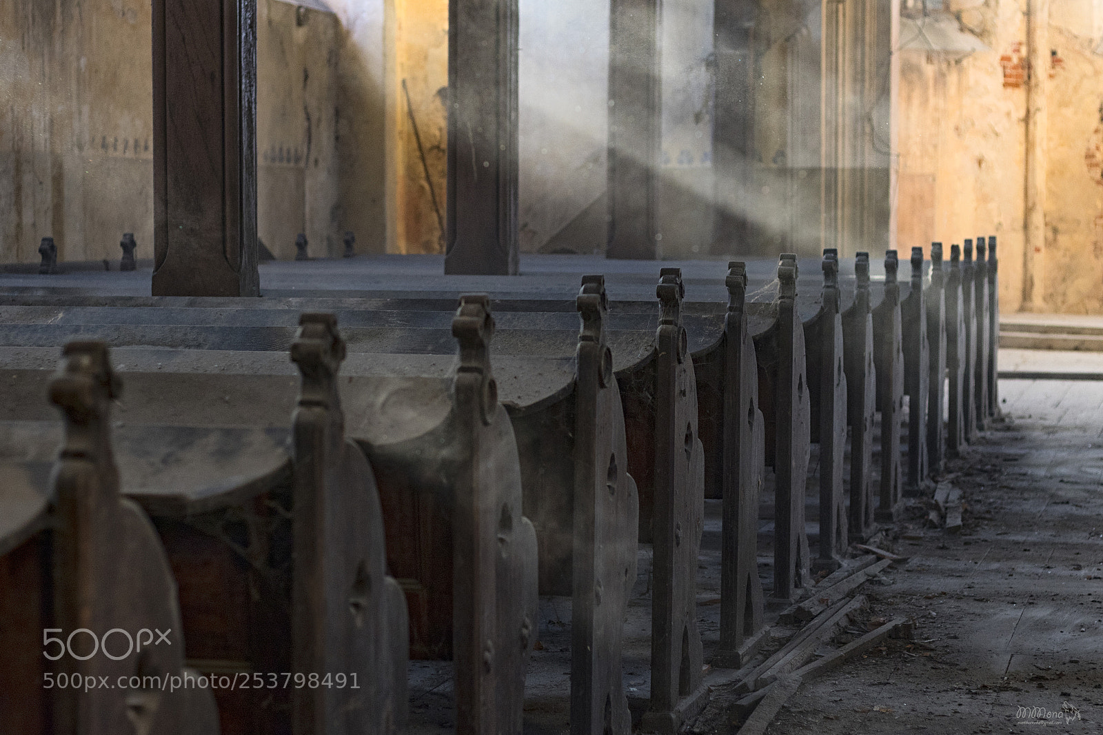 Canon EOS 7D Mark II sample photo. Old church photography