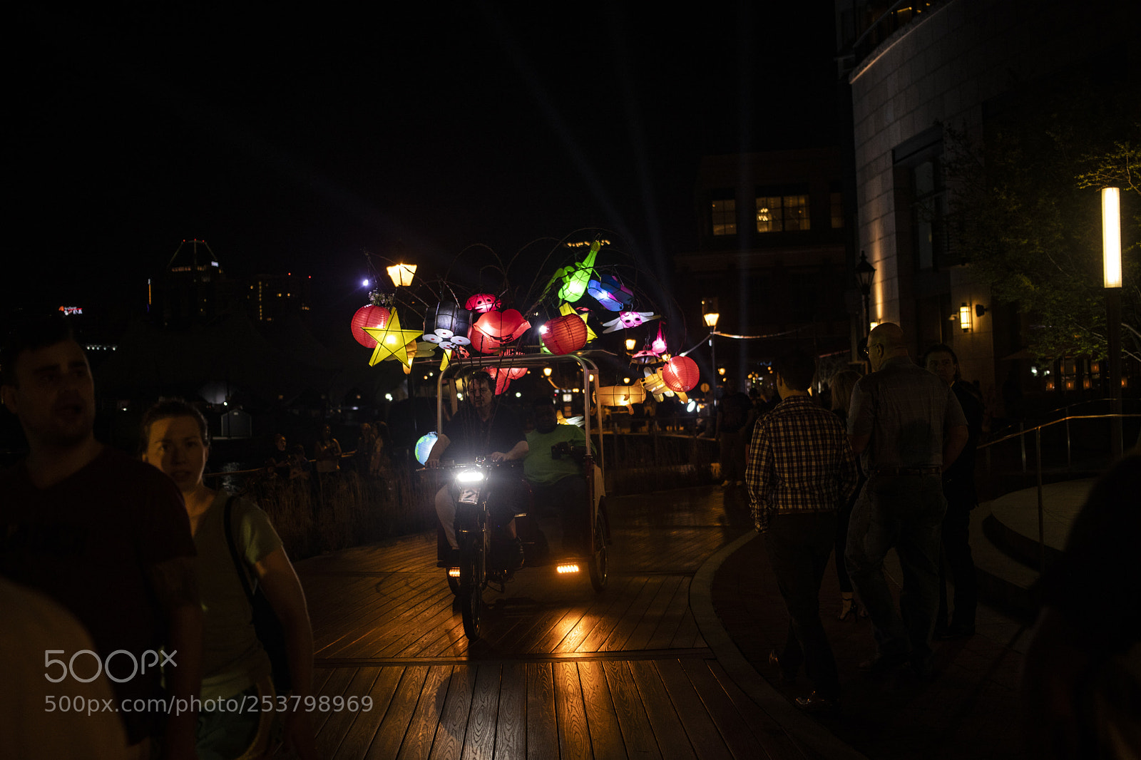 Canon EOS 5D Mark IV sample photo. Light city fest photography
