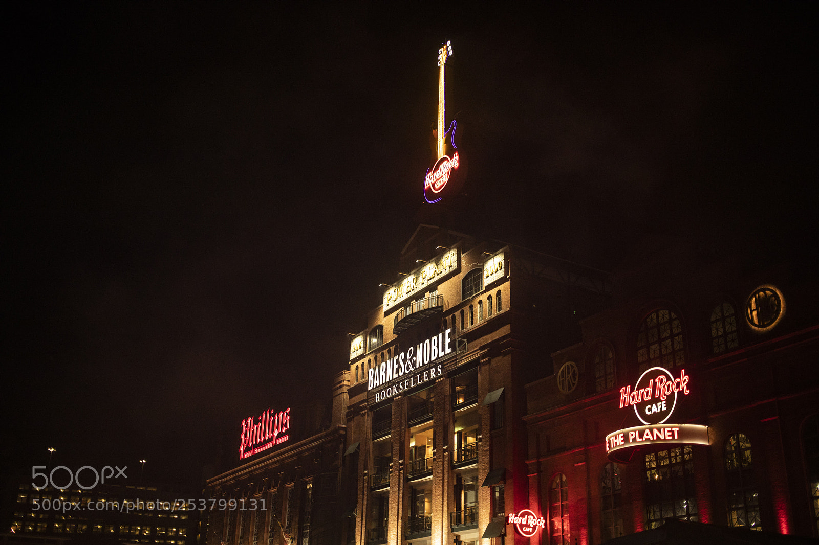 Canon EOS 5D Mark IV sample photo. Light city fest photography