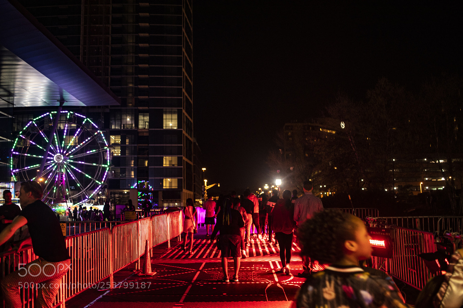 Canon EOS 5D Mark IV sample photo. Light city fest photography