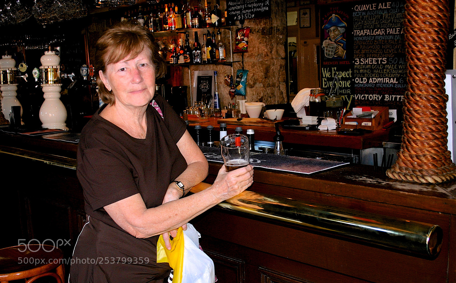 Canon EOS 350D (EOS Digital Rebel XT / EOS Kiss Digital N) sample photo. Lord nelson brewery hotel photography