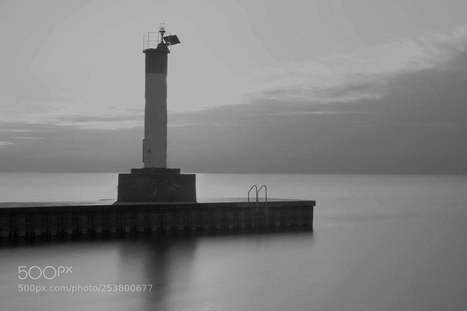 Canon EOS 5D Mark IV sample photo. Silence of lighthouse photography
