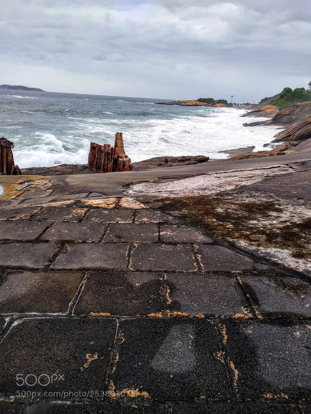 Motorola Moto G (5S) Plus sample photo. A ruin in the photography