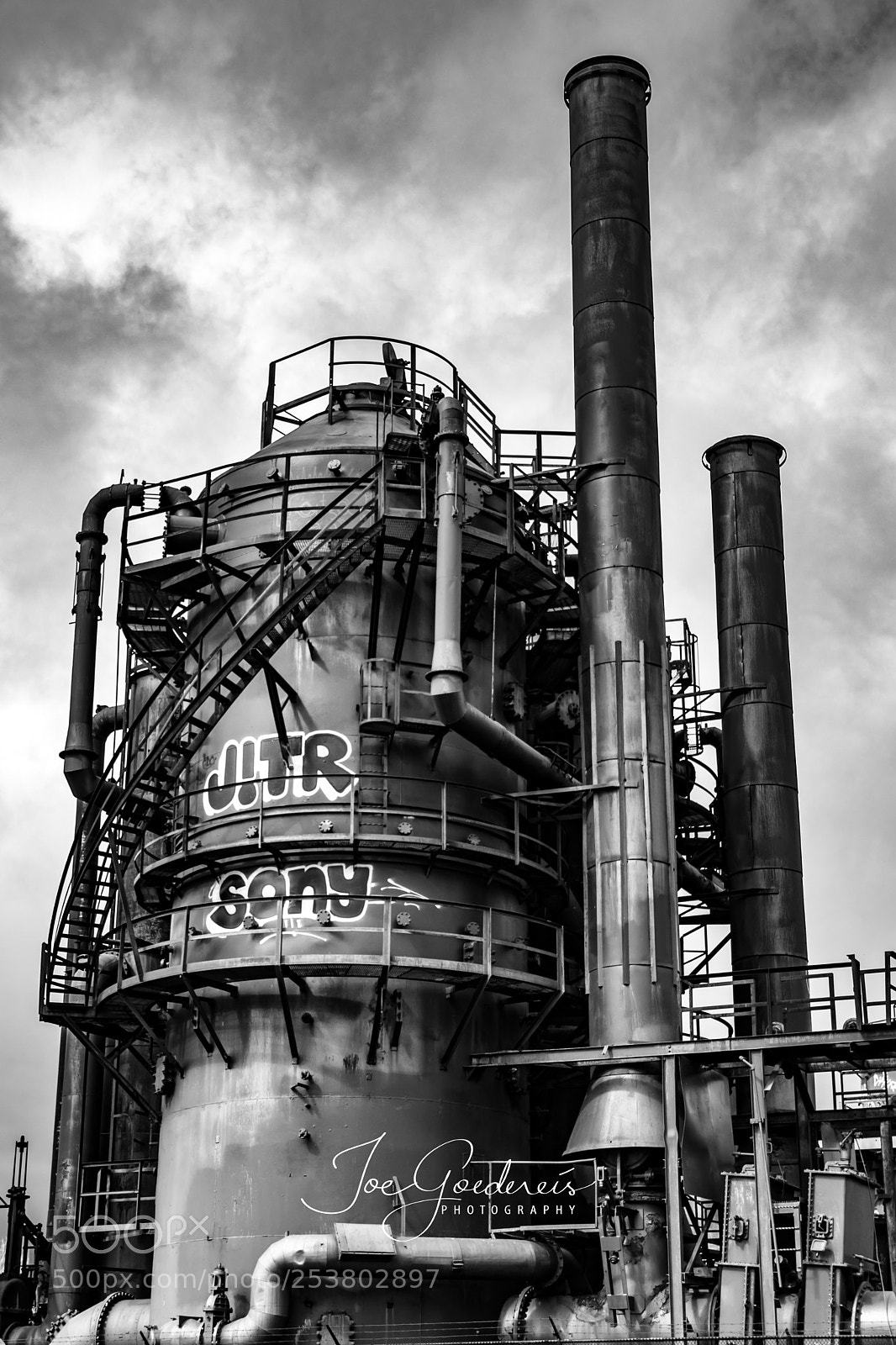 Canon EOS 80D sample photo. Gasworksbw copy photography