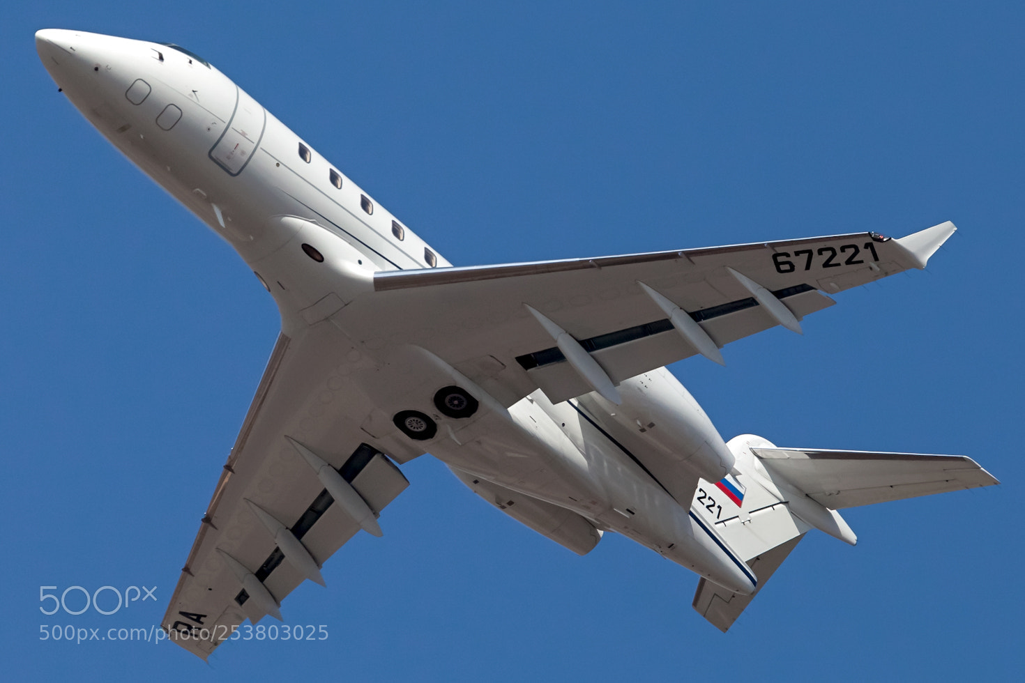 Canon EOS 5D Mark II sample photo. Bombardier bd-100-1a10 challenger 300 photography