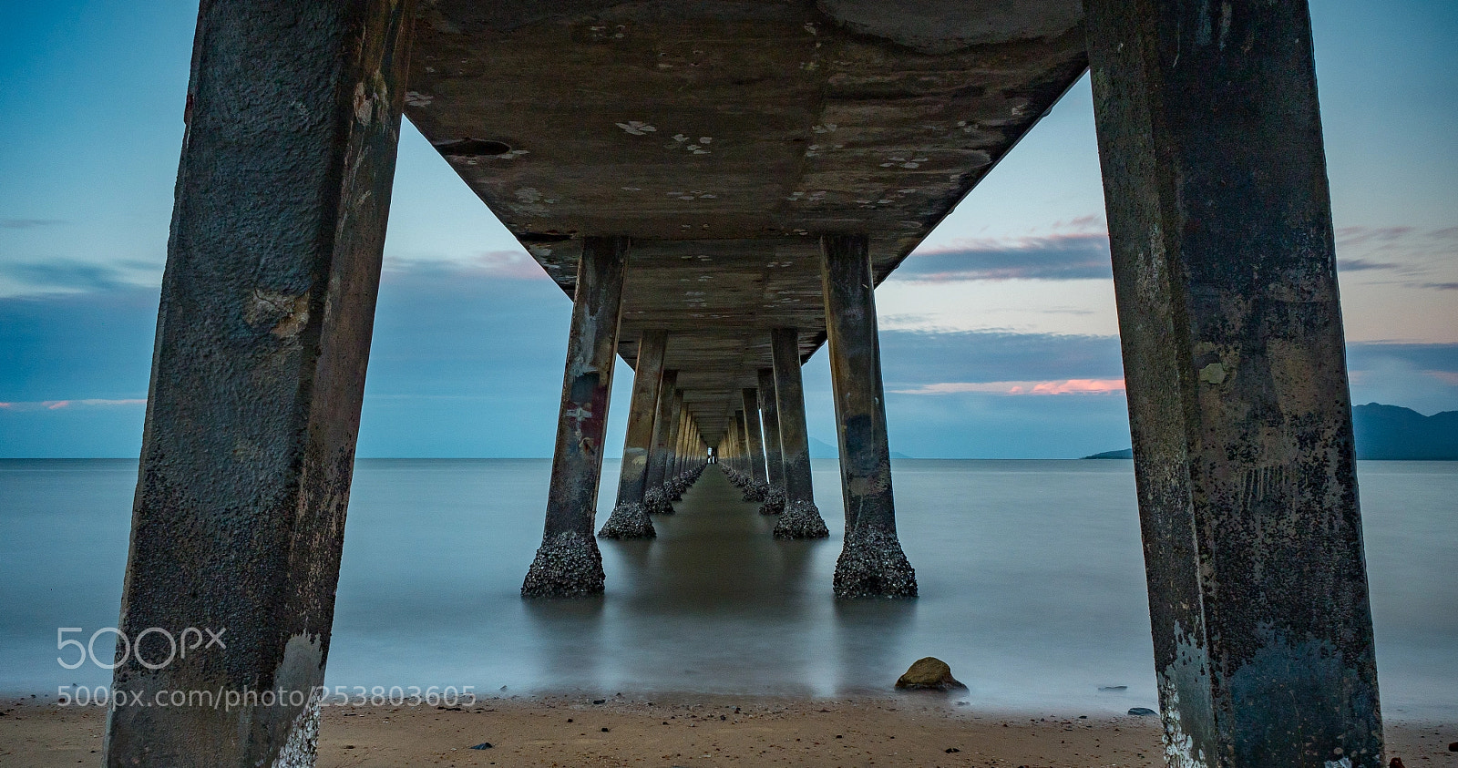 Olympus OM-D E-M5 II sample photo. Cardwell jetty photography