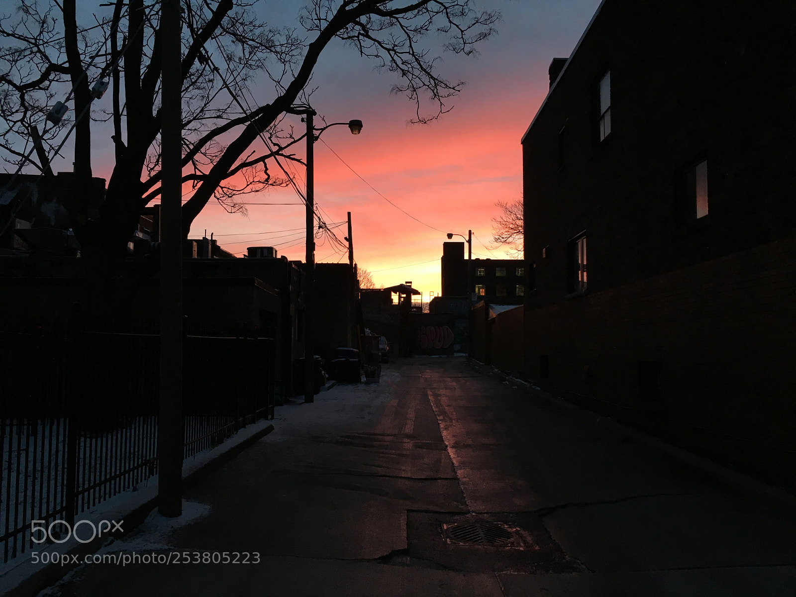 Apple iPhone 6s sample photo. Sunset alley photography