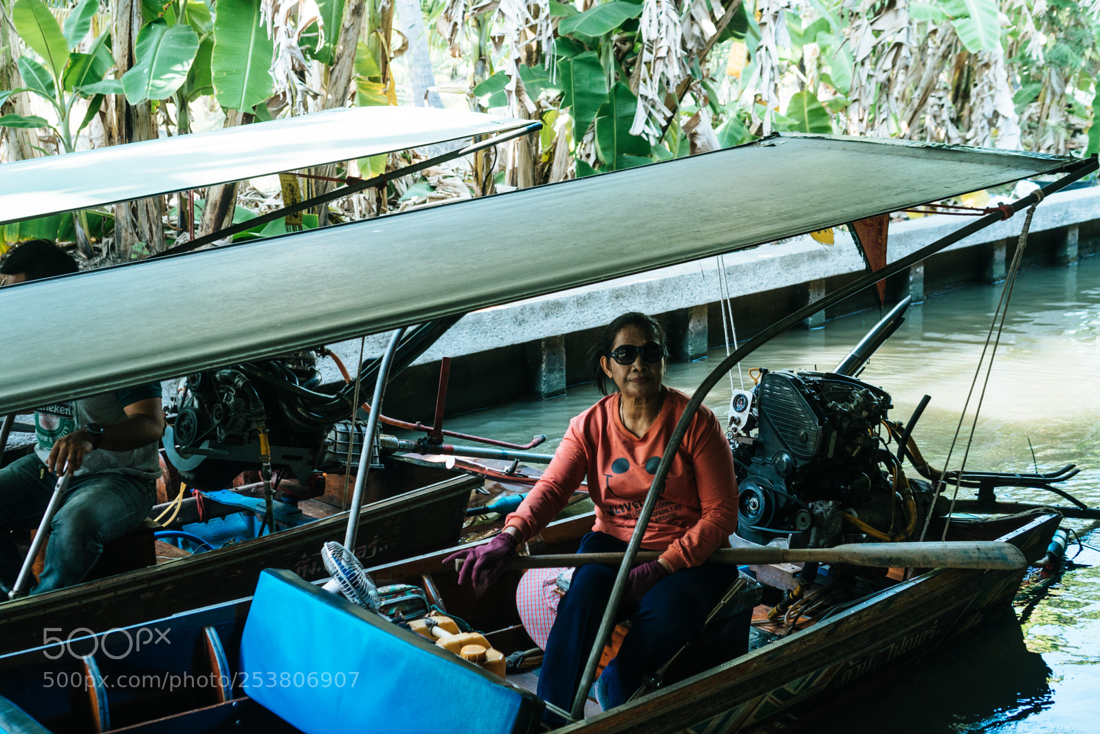 Sony a6300 sample photo. Boat lady photography