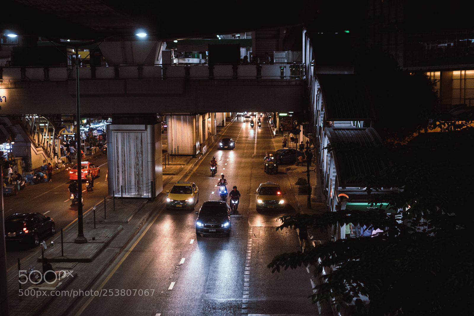 Sony a6300 sample photo. Cars and mopeds photography