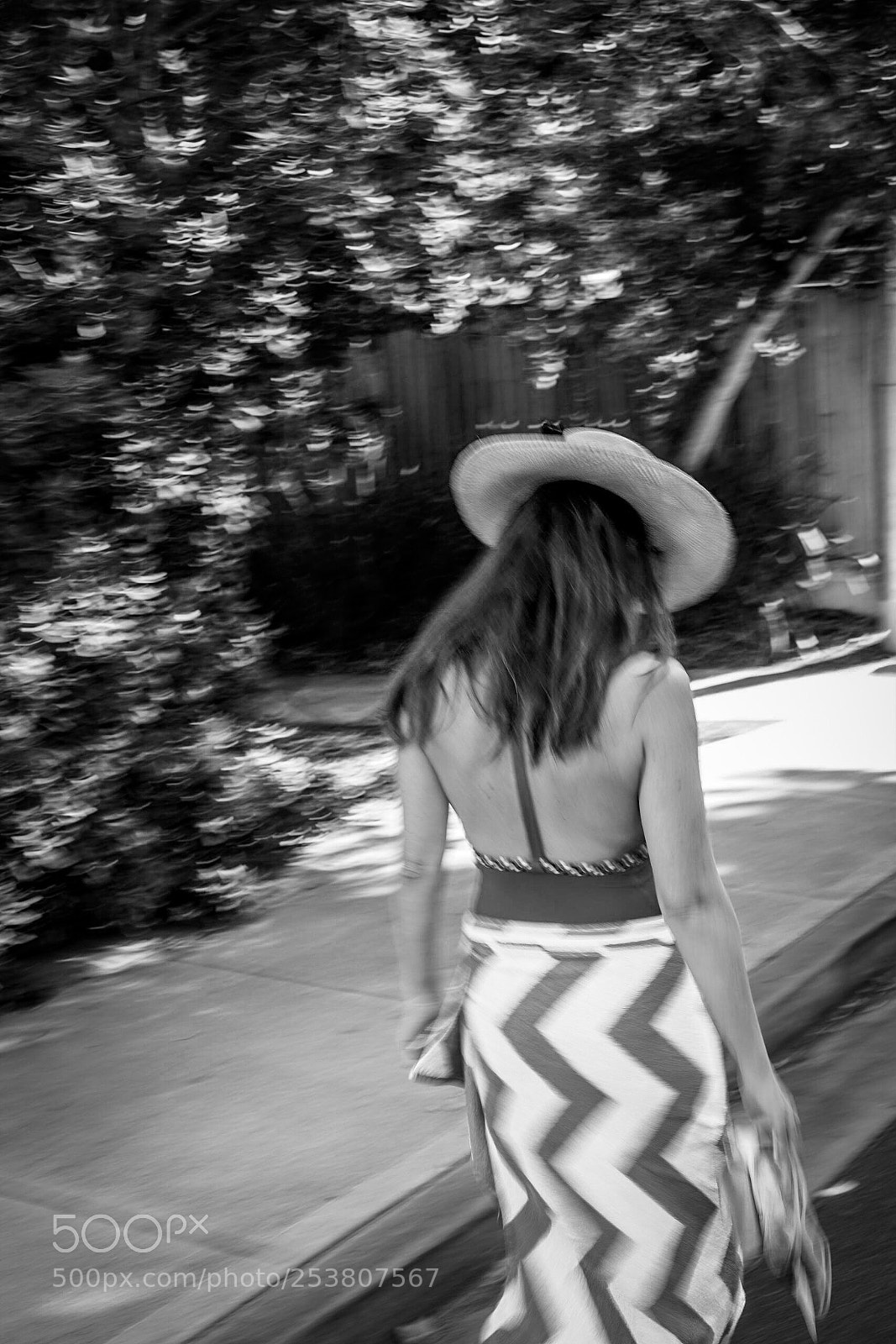 Sony a7R II sample photo. Walk to the beach  photography