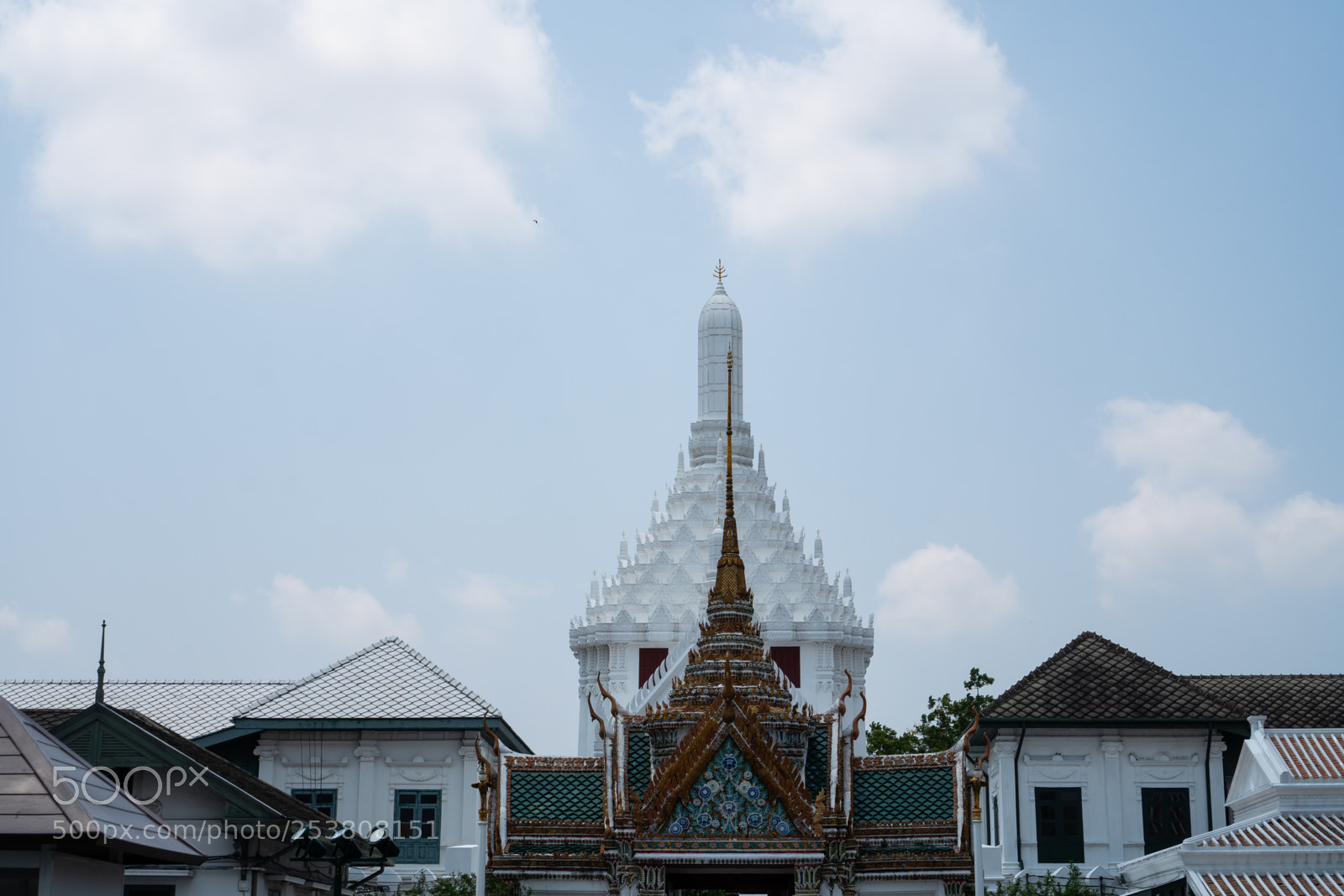 Sony a6300 sample photo. Lined up photography