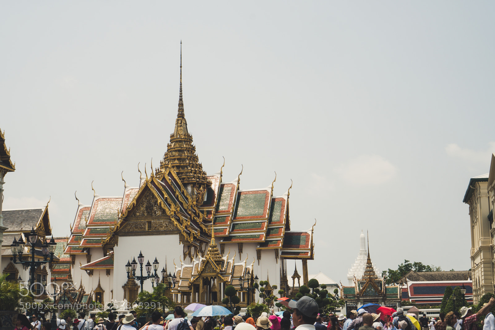 Sony a6300 sample photo. Many people photography