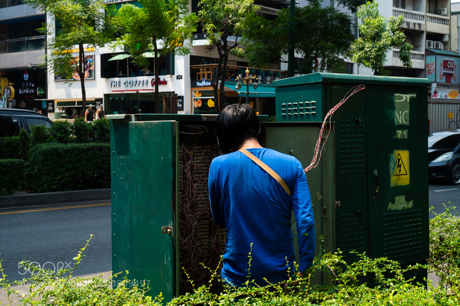 Sony a6300 sample photo. Worker photography