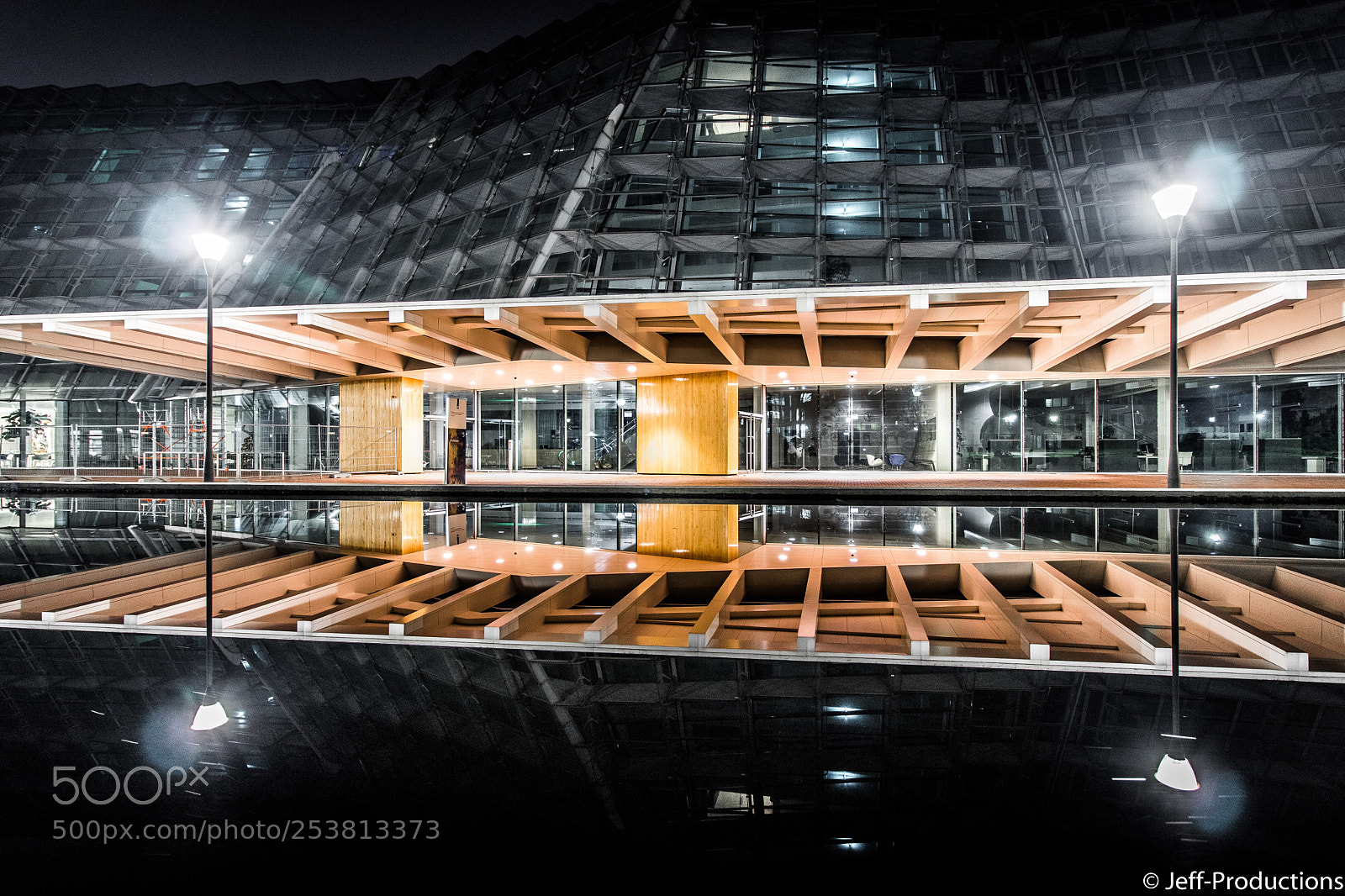 Canon EOS 77D (EOS 9000D / EOS 770D) sample photo. Amersfoort by night photography