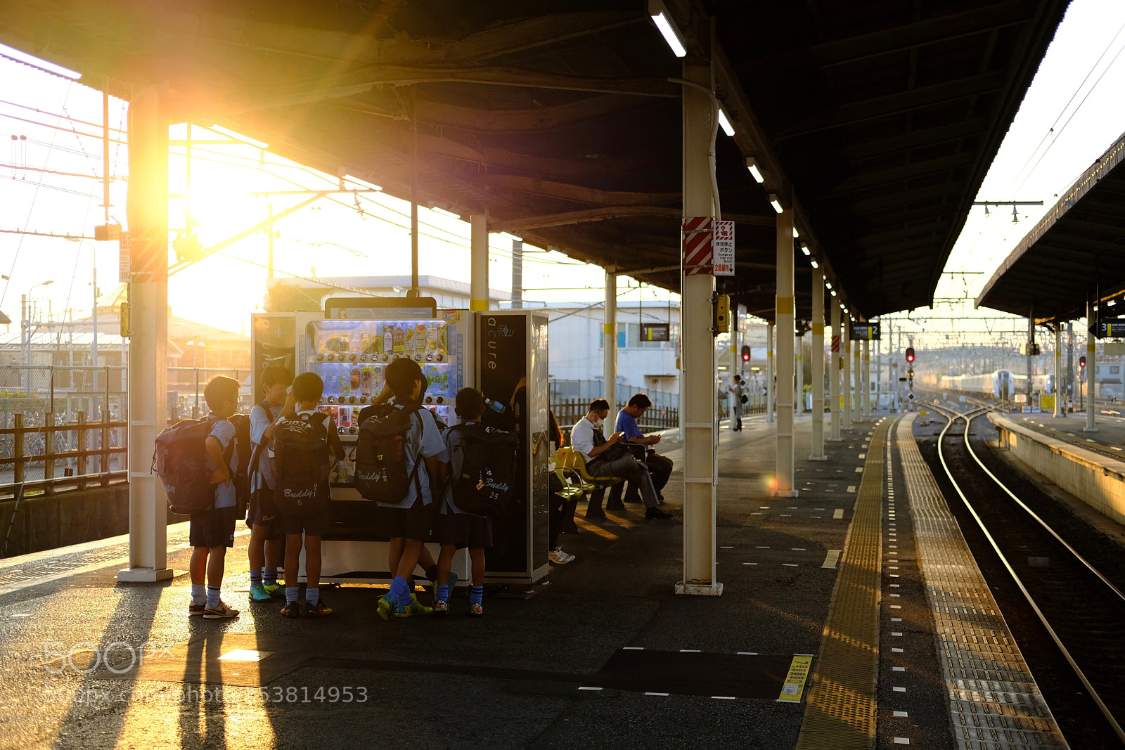 Fujifilm X-Pro2 sample photo. On the way home photography