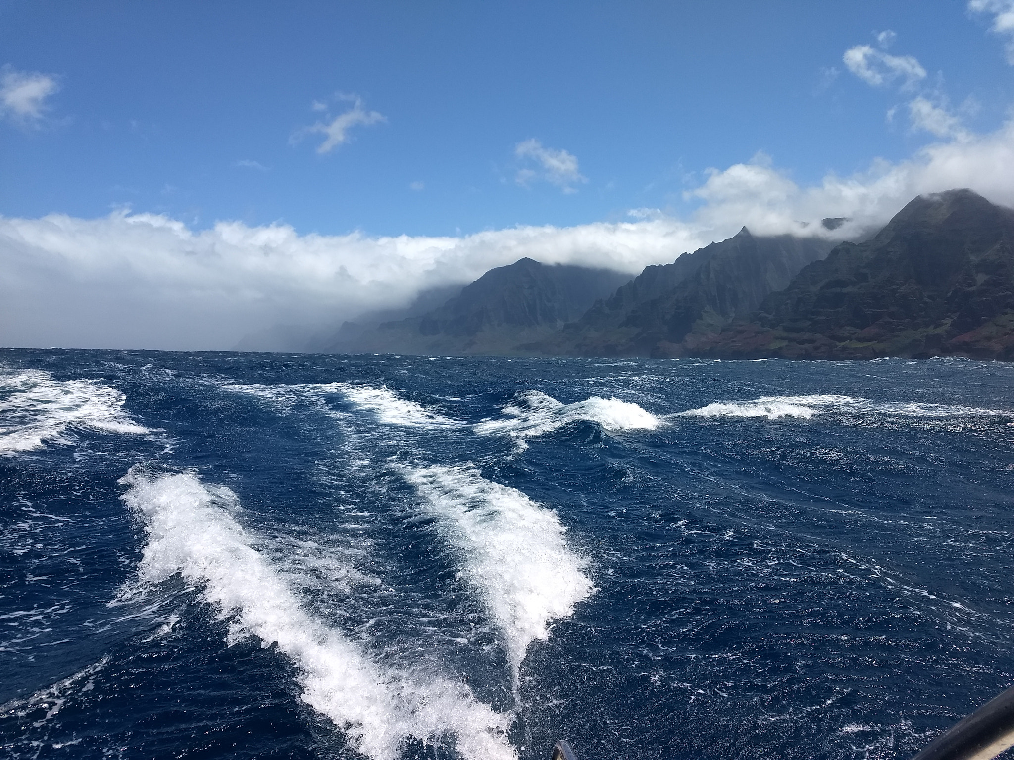 Motorola Moto Z (2) Play sample photo. Waves crash off the napoli coast  photography