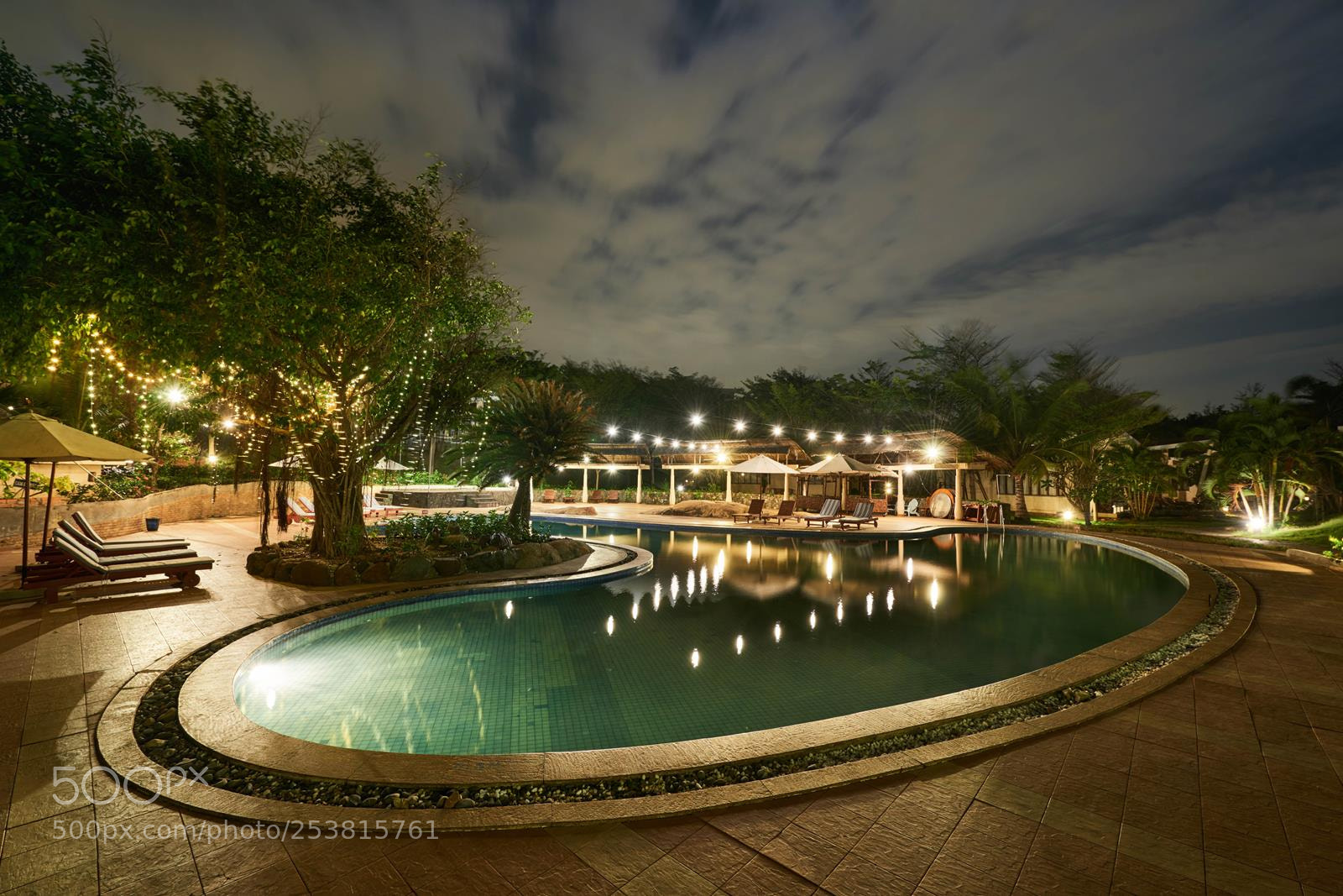 Nikon D800E sample photo. Surround area photography