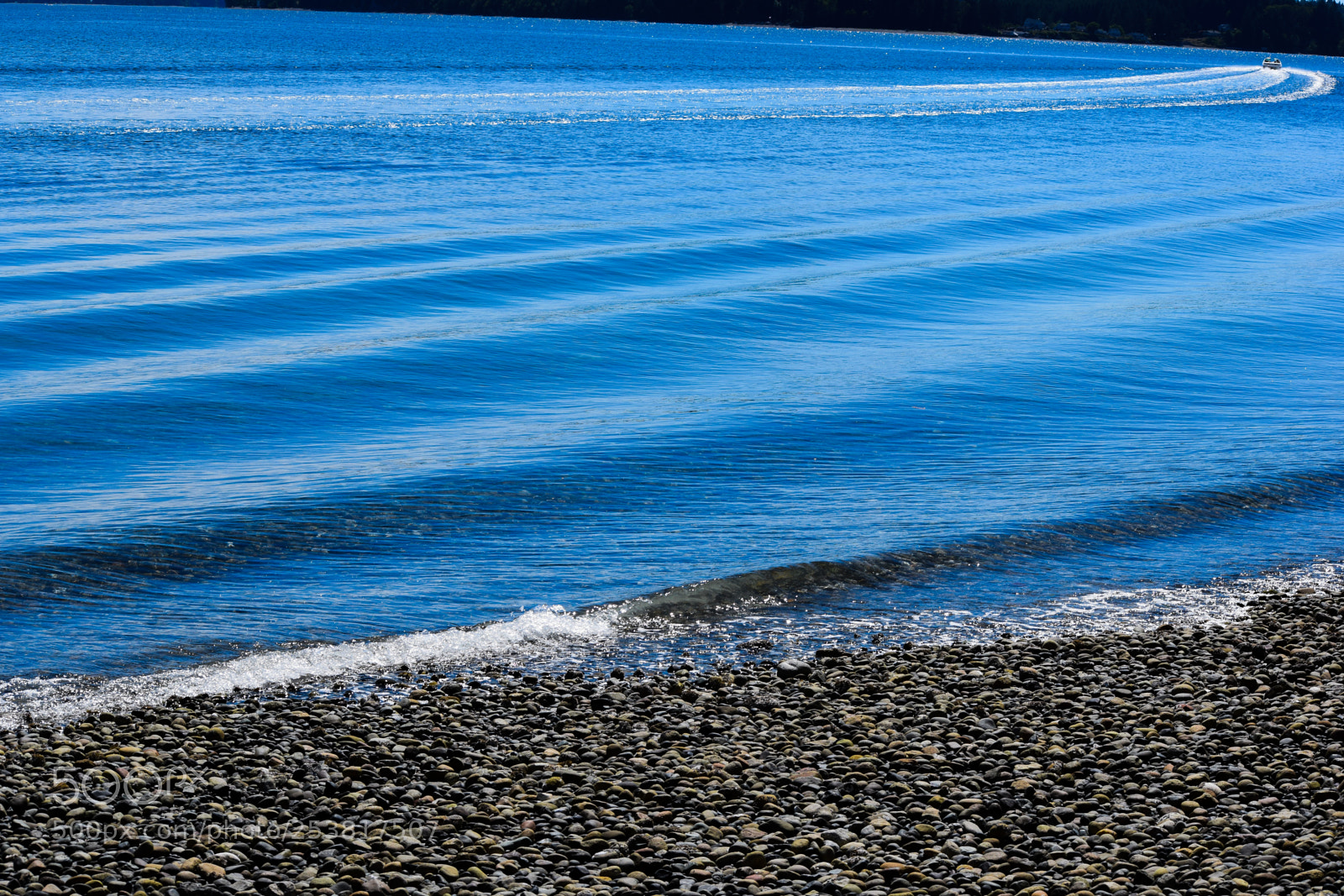 Nikon D3300 sample photo. The water's shoreline photography