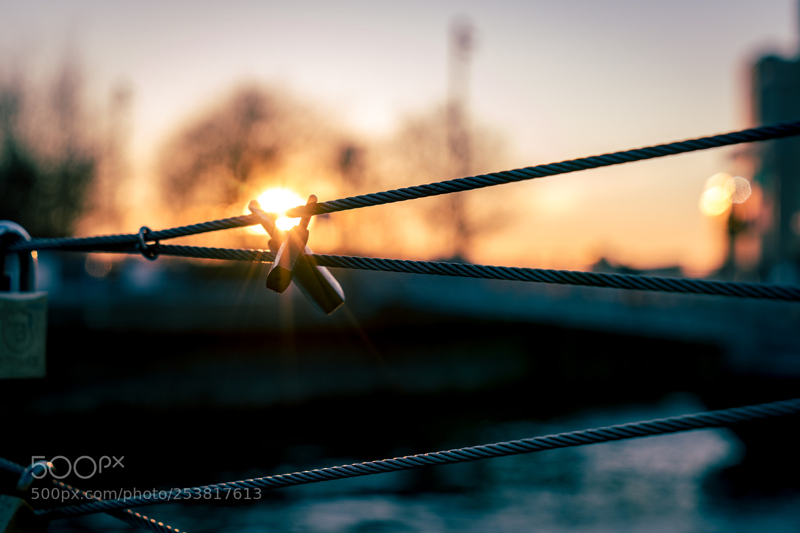 Sony a7R II sample photo. Lock the light photography