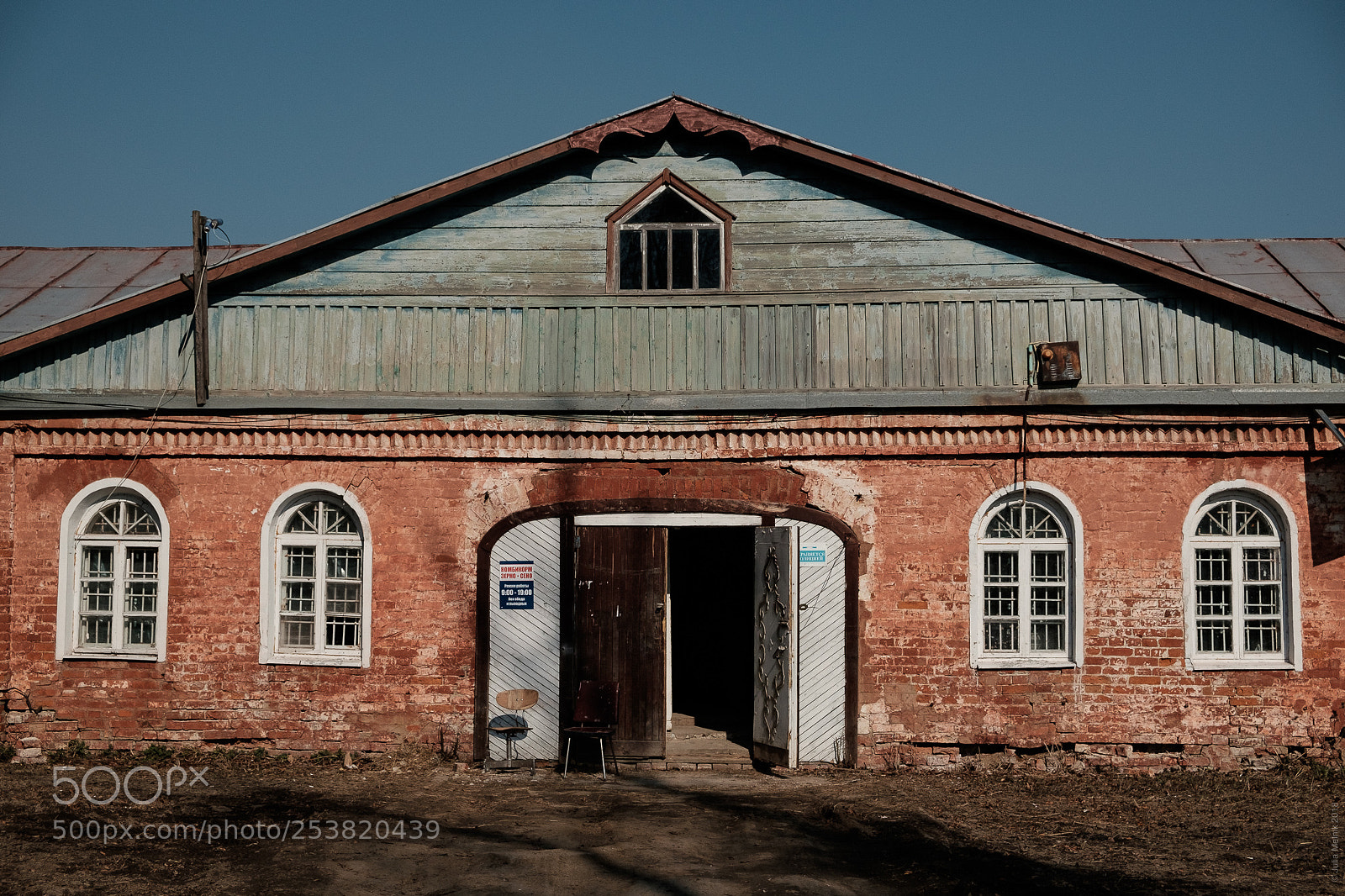 Fujifilm X-T10 sample photo. Apraksins' estate - door 6 photography