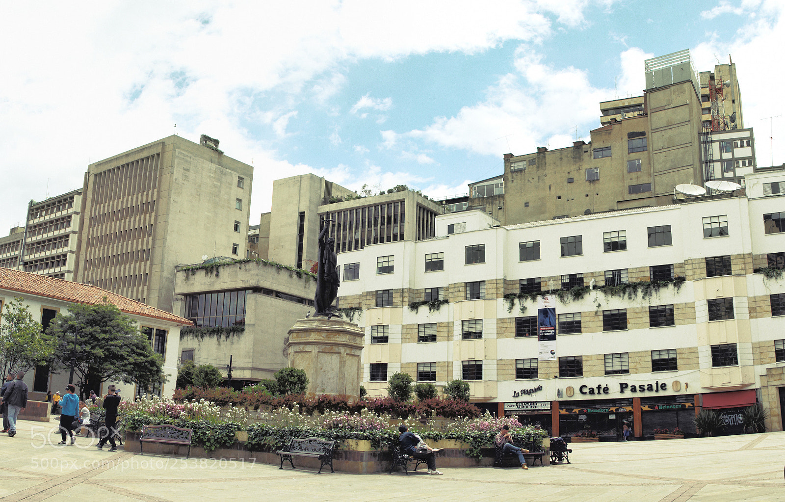 Canon EOS 60D sample photo. Downtown photography