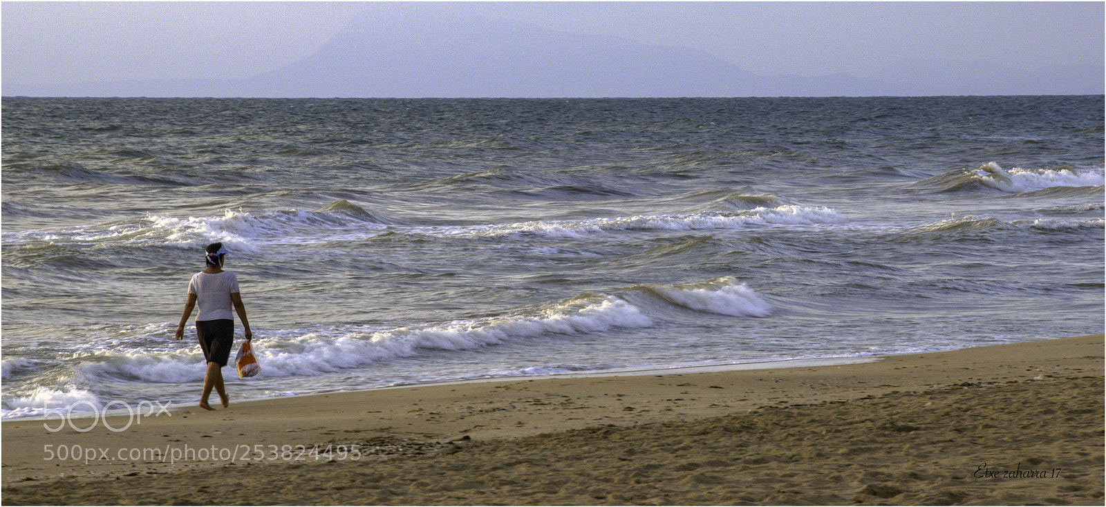 Nikon D300 sample photo. Paseando por la playa. photography