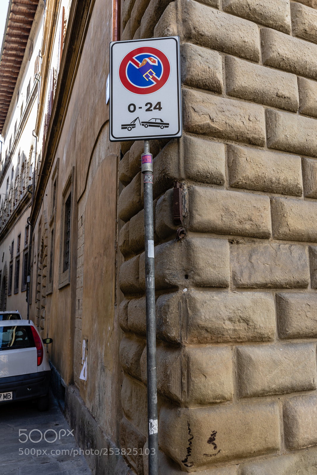 Canon EOS 5D Mark IV sample photo. Street art. florence, italy photography