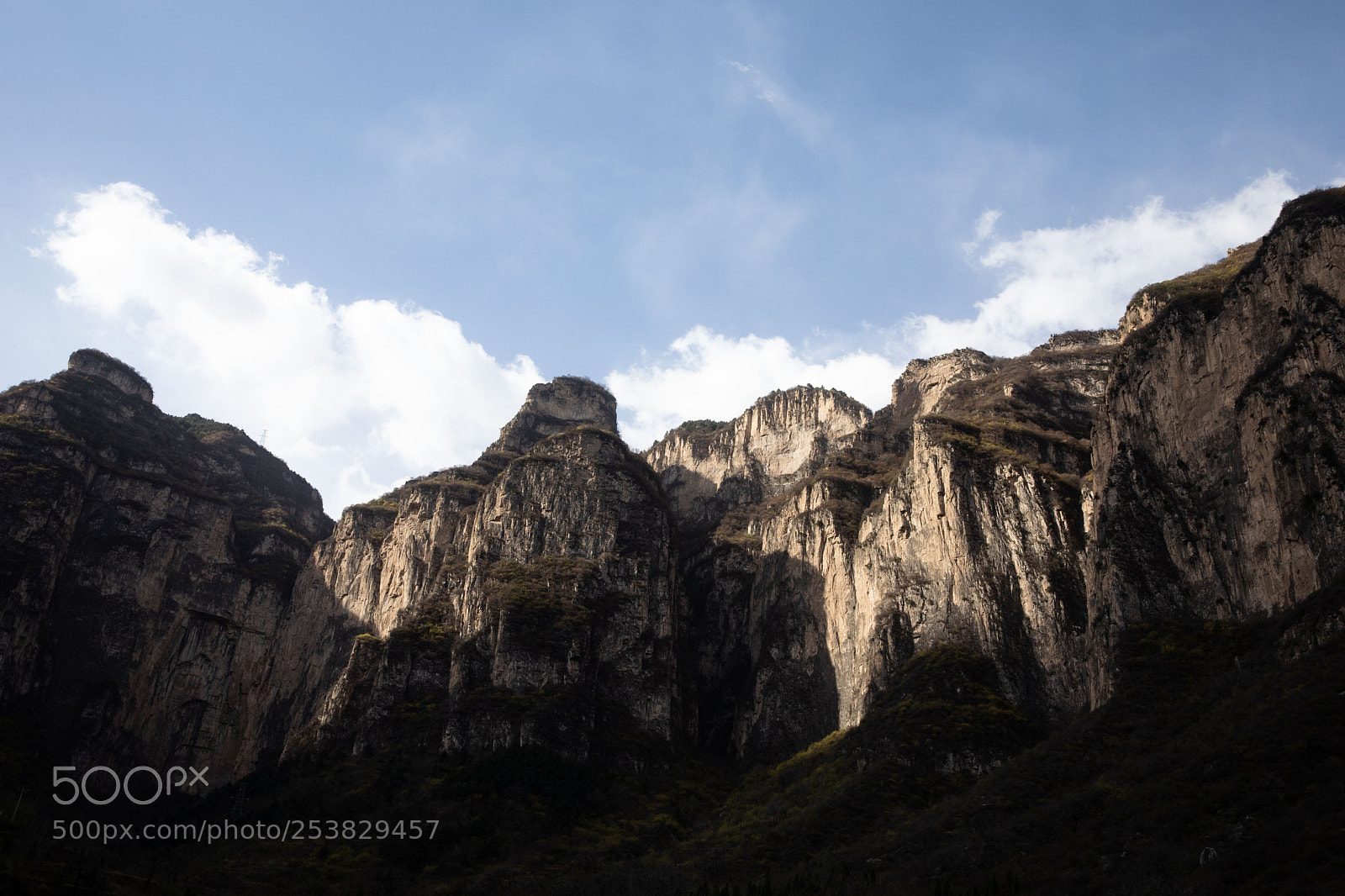 Canon EOS 5D Mark IV sample photo. Mountain at sunrise photography