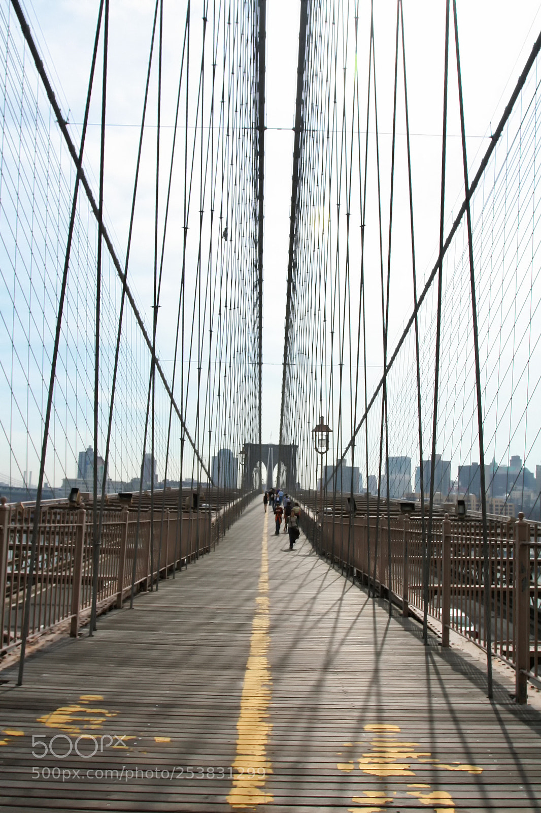 Canon EOS 350D (EOS Digital Rebel XT / EOS Kiss Digital N) sample photo. Brooklyn bridge with light photography