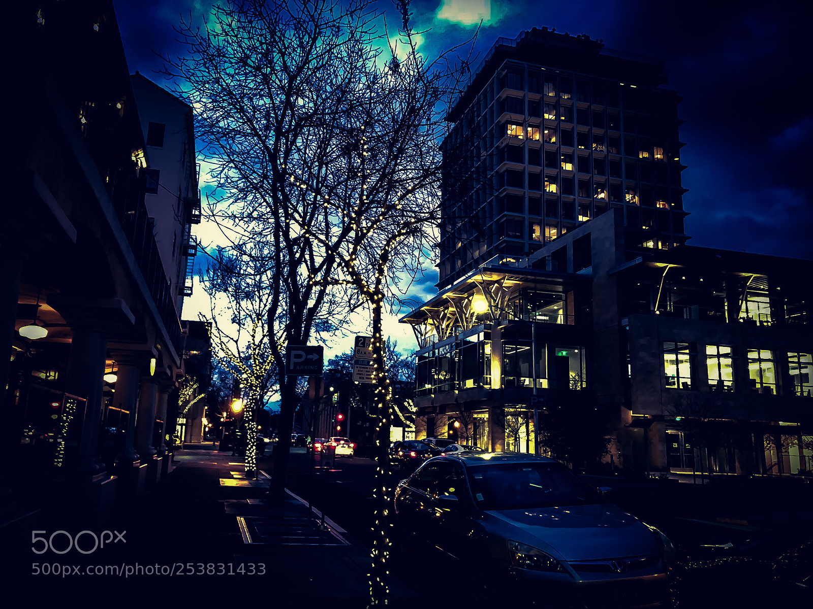 Apple iPhone X sample photo. Street lights in the photography